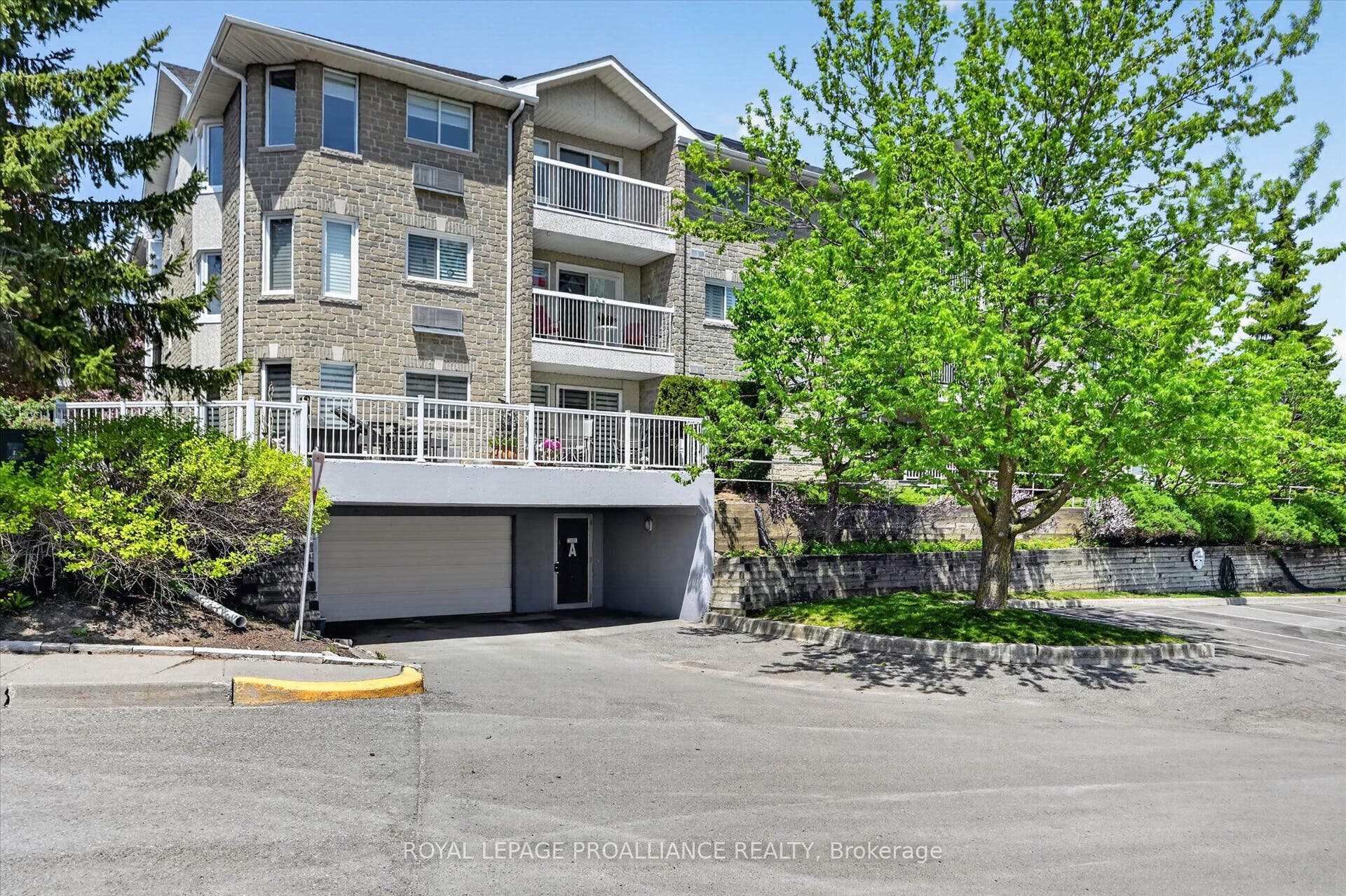 1099 Clonsilla Avenue, #312A, Peterborough, Peterborough ON K9J 8L8