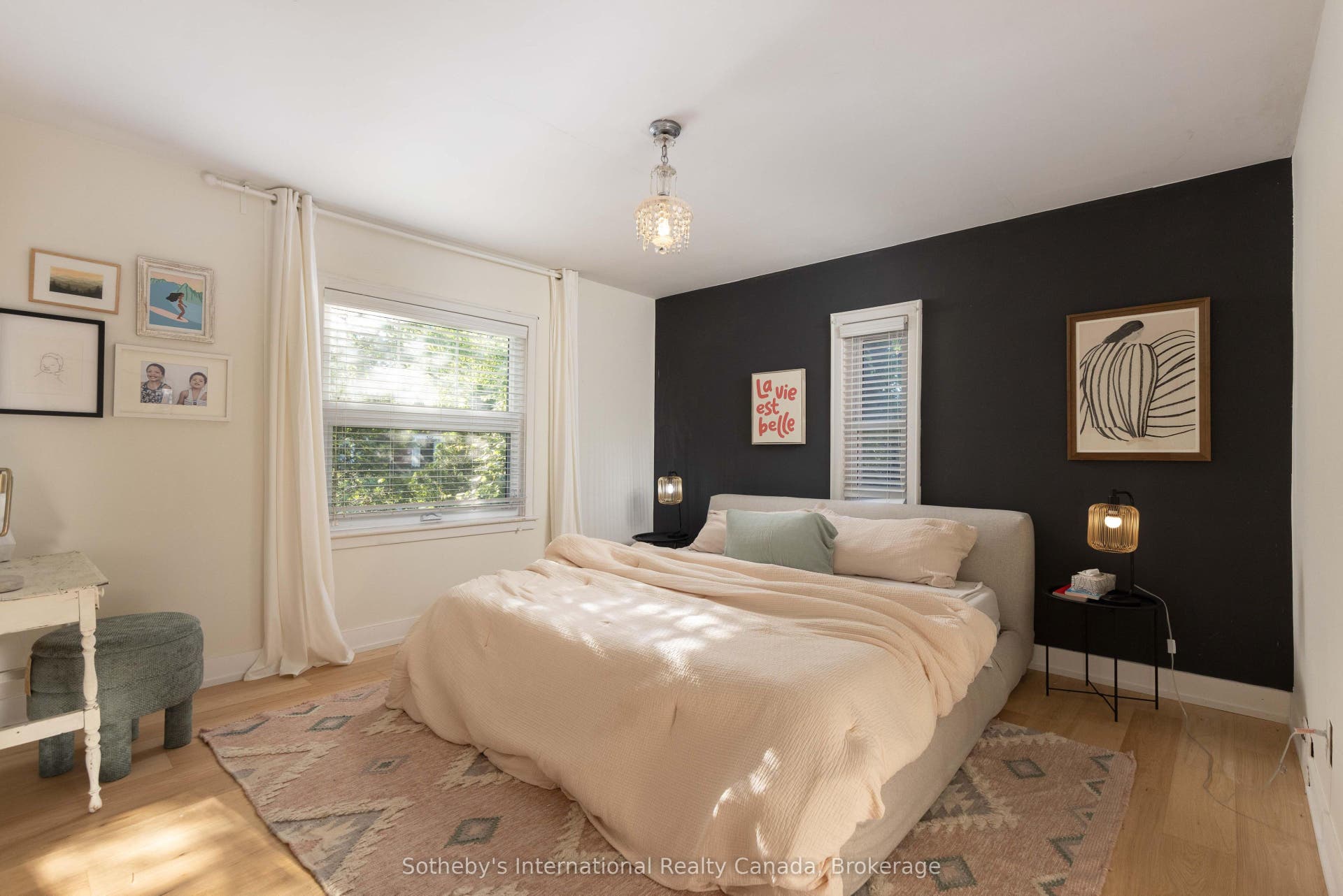 27 Arcade Crescent, Hamilton, Hamilton ON L9C 3H8