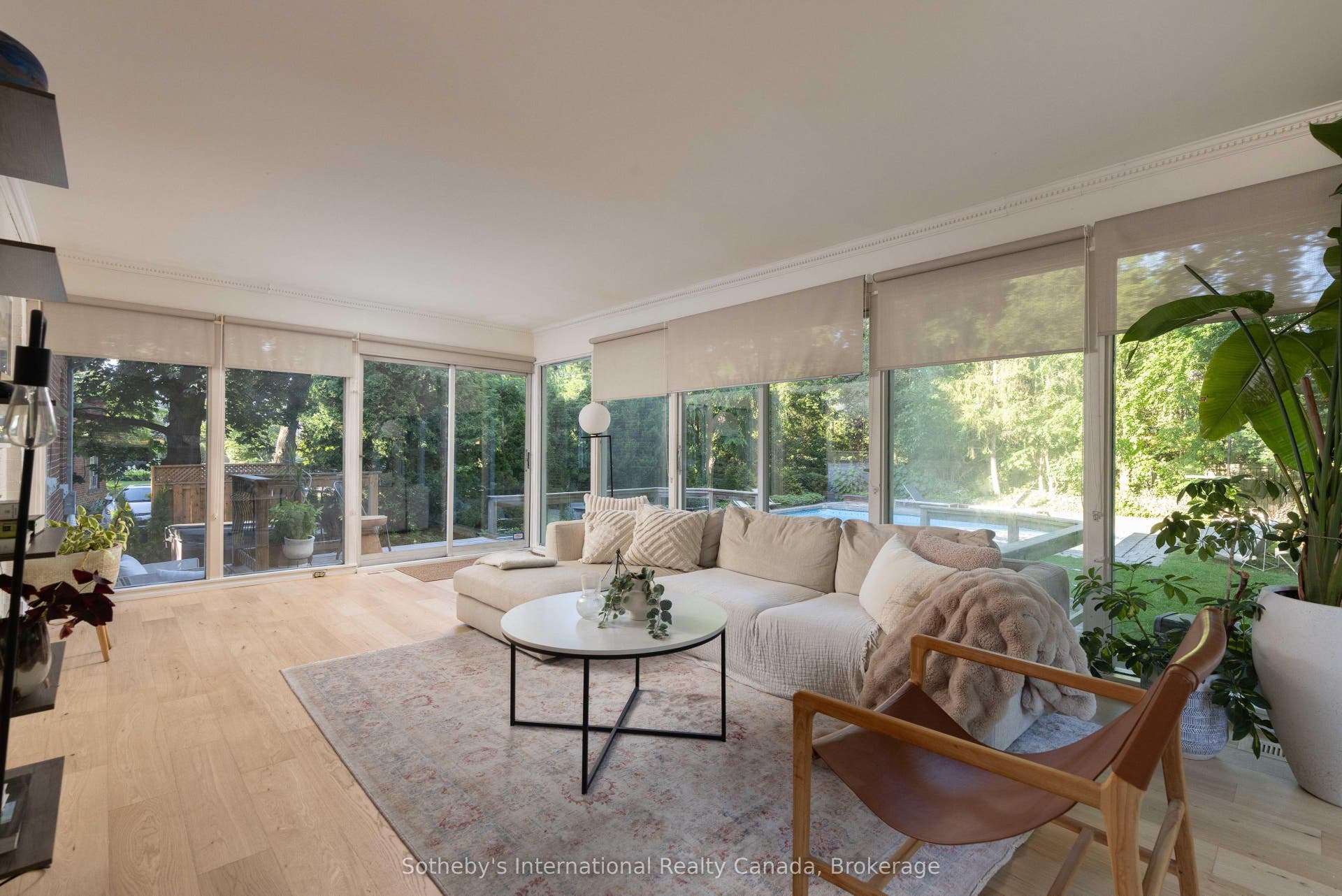 27 Arcade Crescent, Hamilton, Hamilton ON L9C 3H8