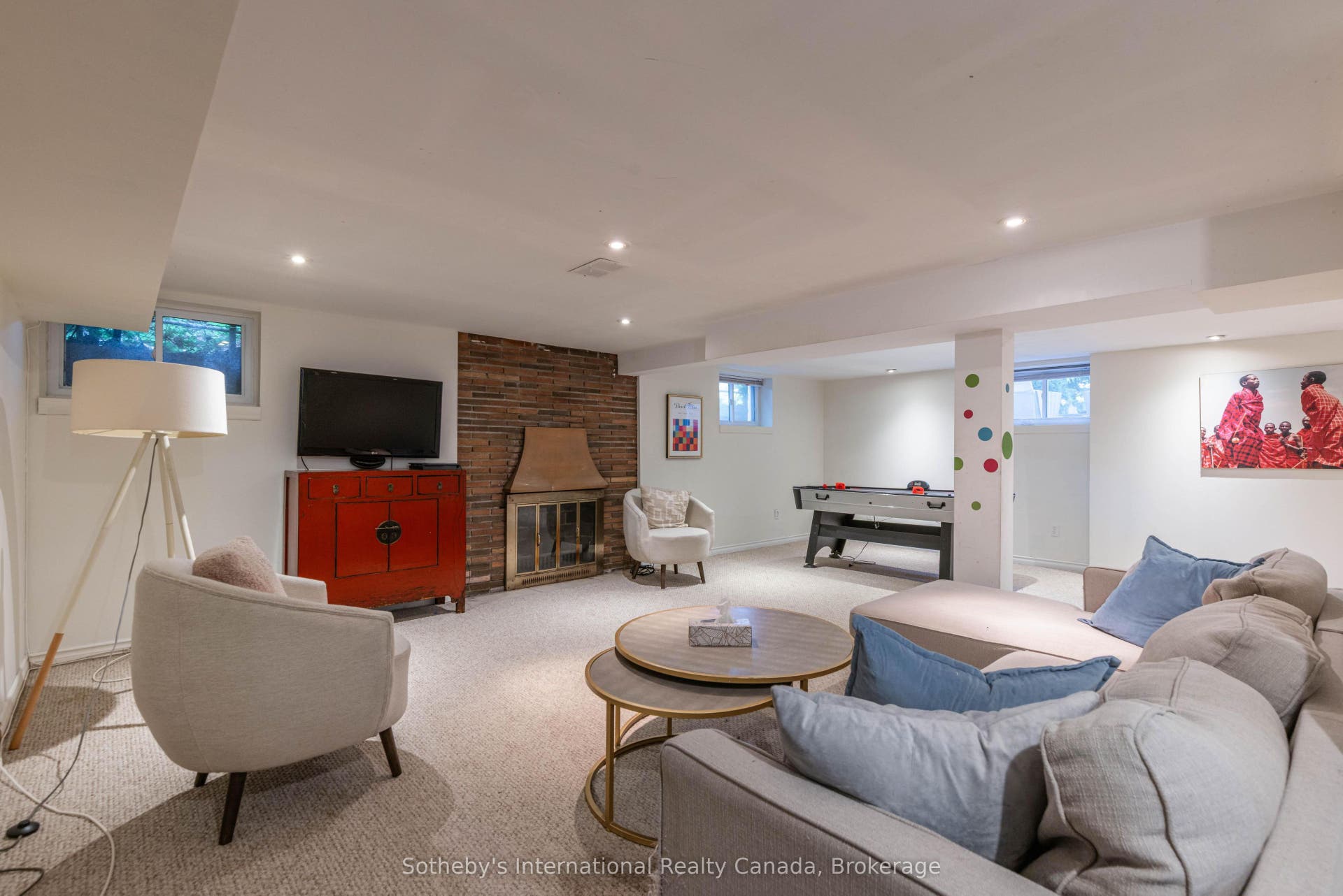 27 Arcade Crescent, Hamilton, Hamilton ON L9C 3H8
