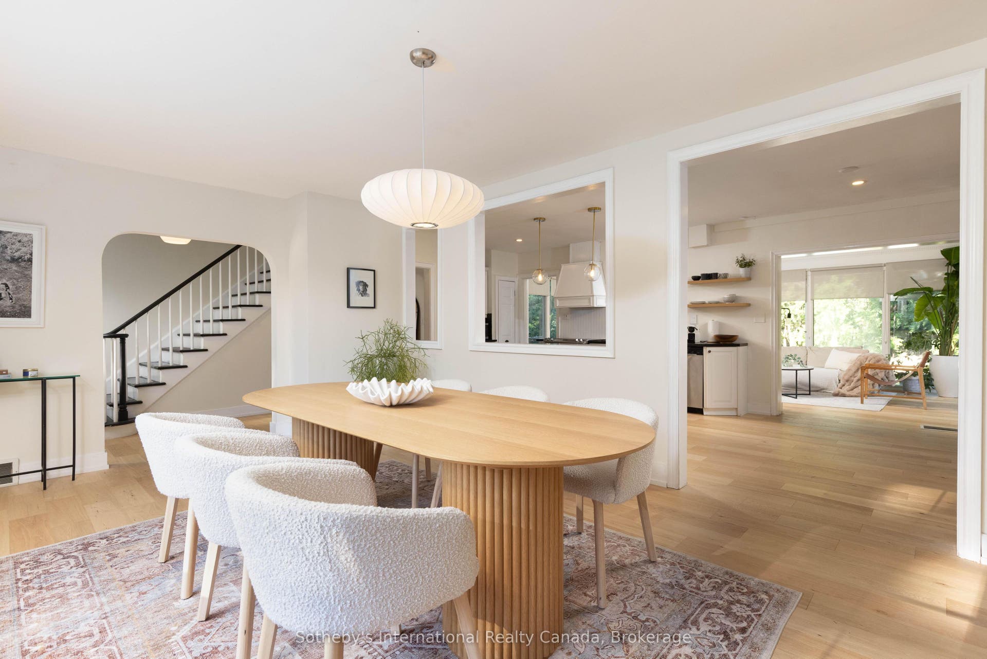 27 Arcade Crescent, Hamilton, Hamilton ON L9C 3H8