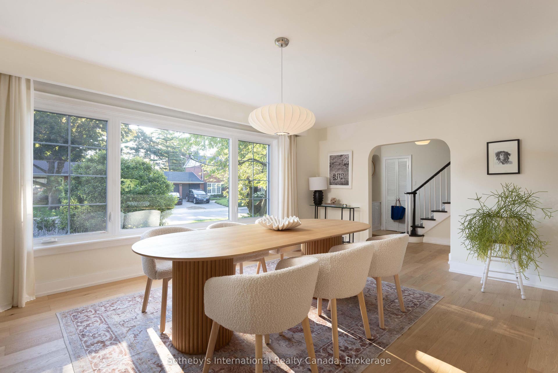 27 Arcade Crescent, Hamilton, Hamilton ON L9C 3H8