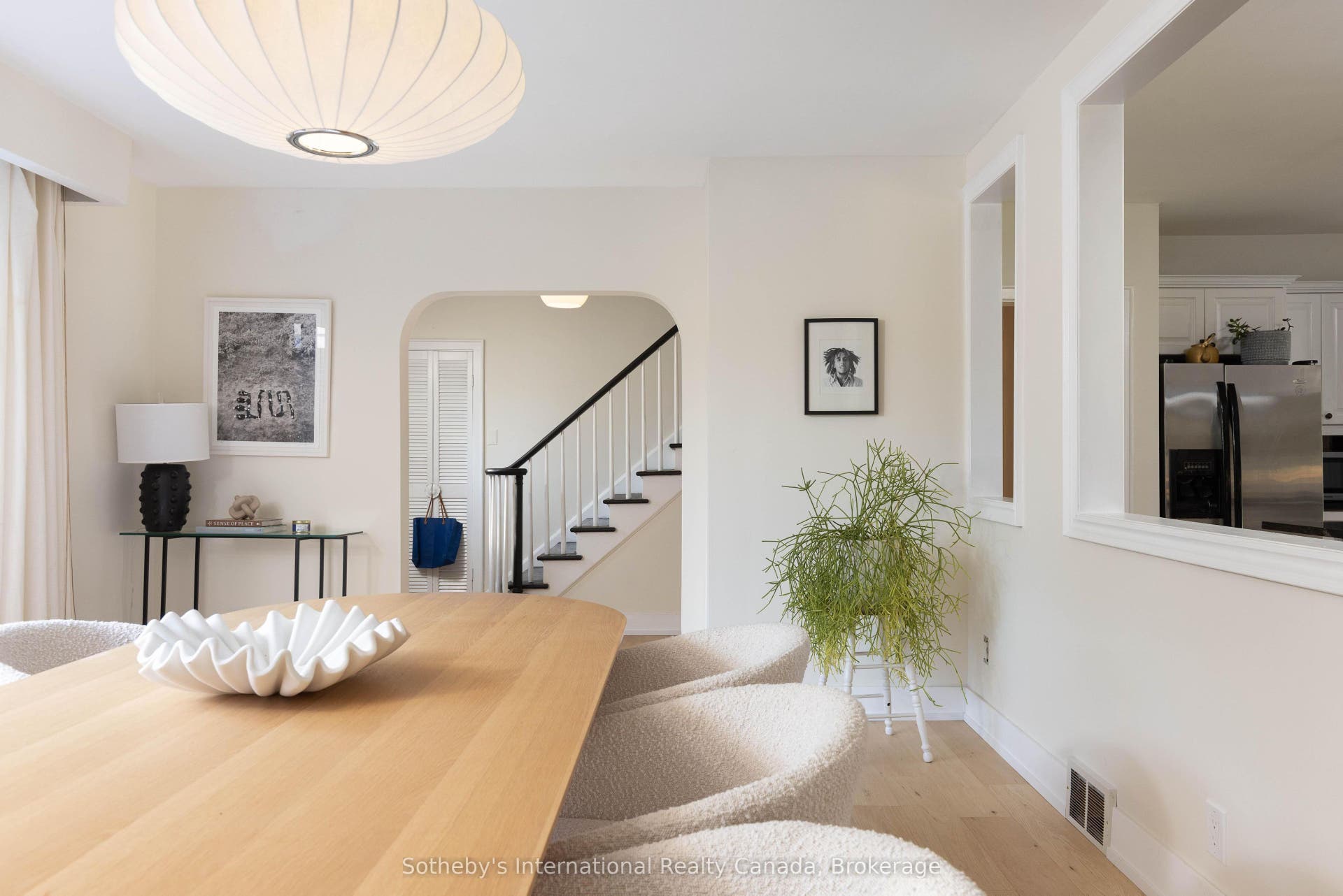 27 Arcade Crescent, Hamilton, Hamilton ON L9C 3H8