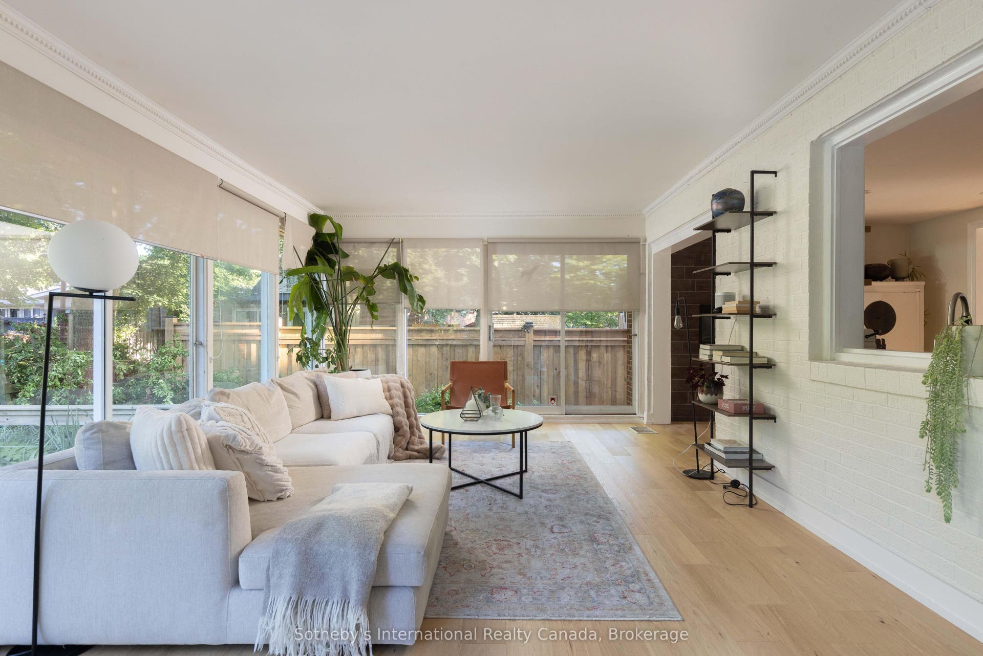 27 Arcade Crescent, Hamilton, Hamilton ON L9C 3H8