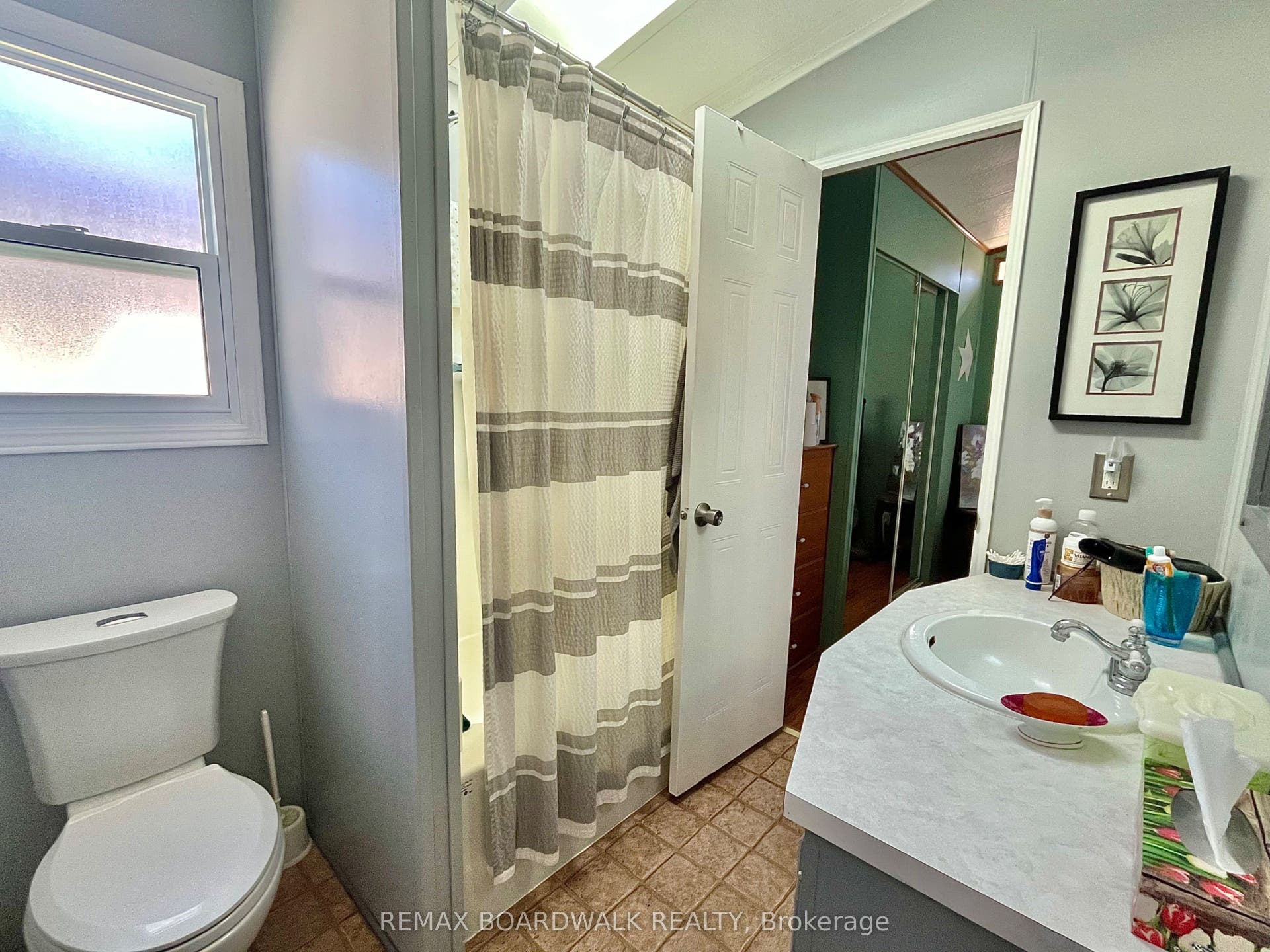 1 Mireille Private, Stittsville - Munster - Richmond, Ottawa ON K0A 1B0