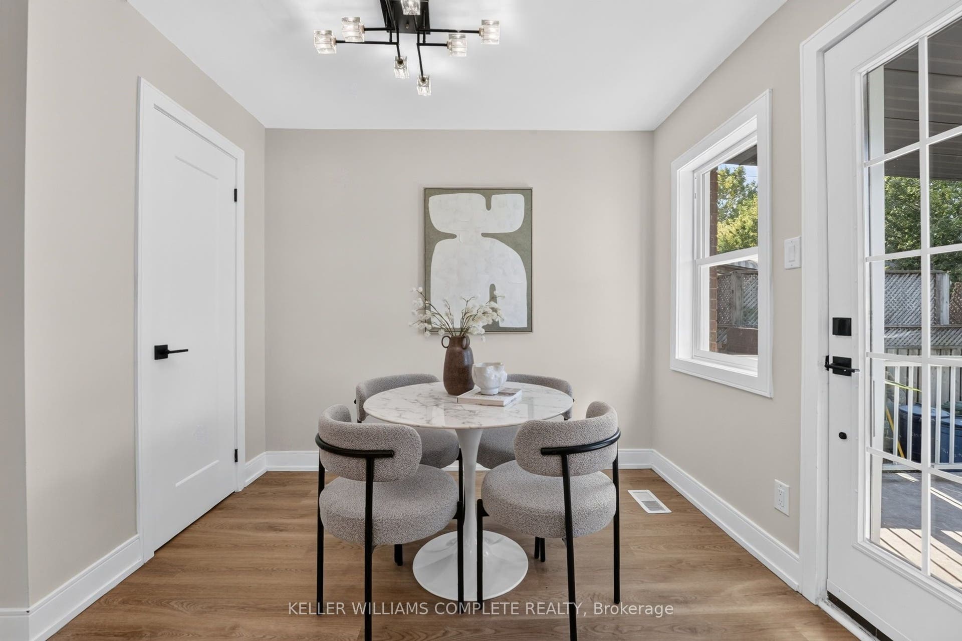 215 PALING Avenue, Hamilton, Hamilton ON L8H 5J6