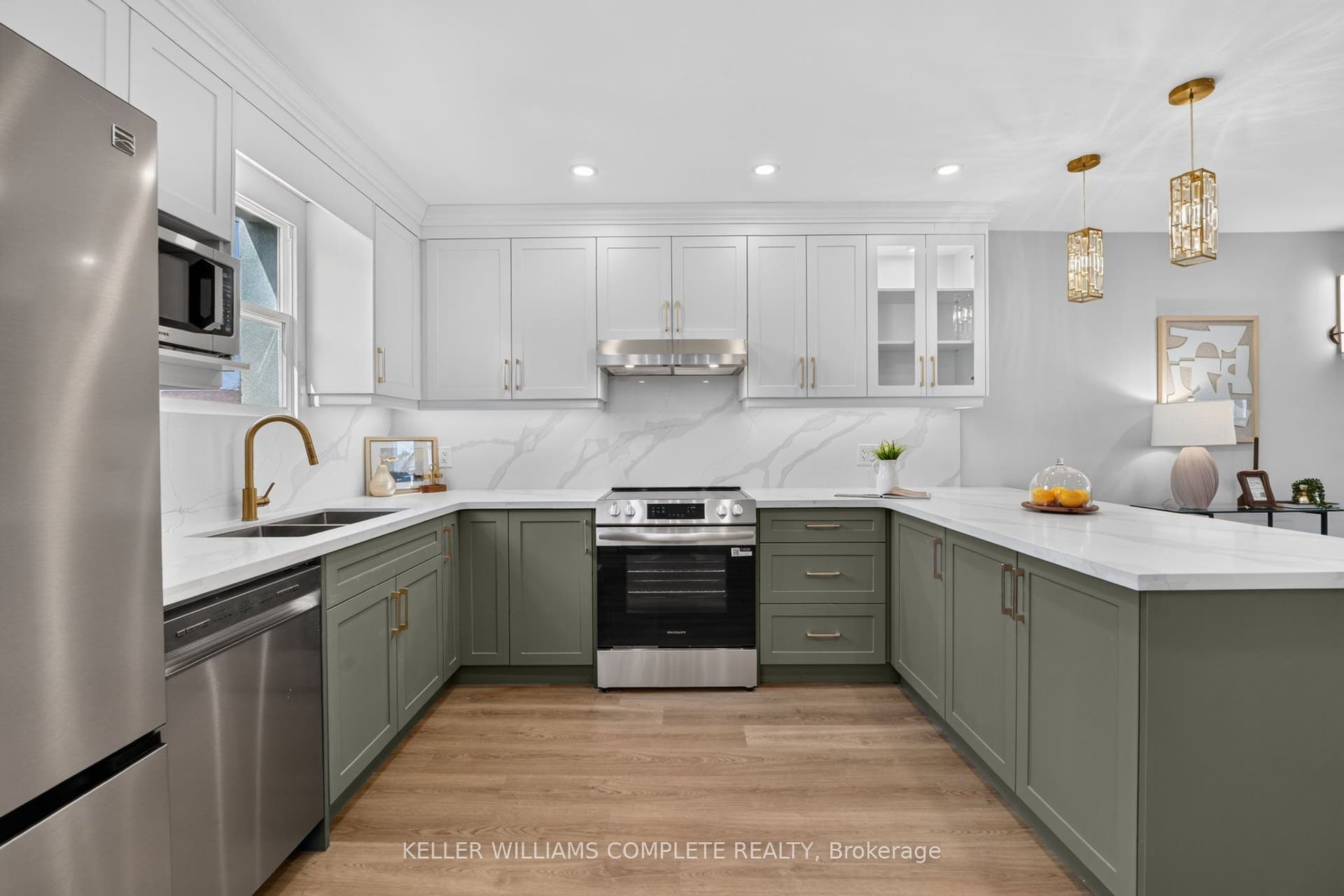 215 PALING Avenue, Hamilton, Hamilton ON L8H 5J6