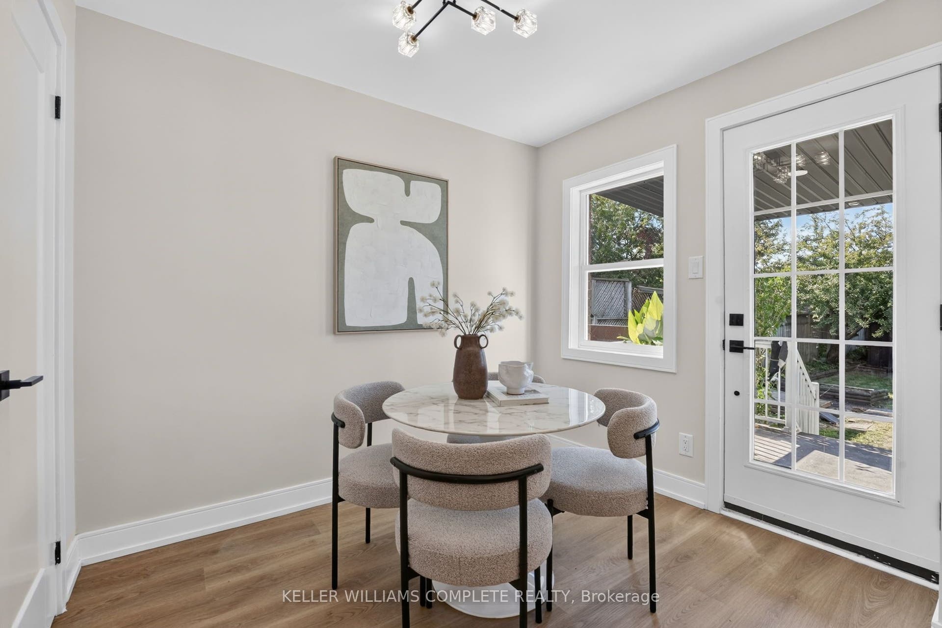 215 PALING Avenue, Hamilton, Hamilton ON L8H 5J6