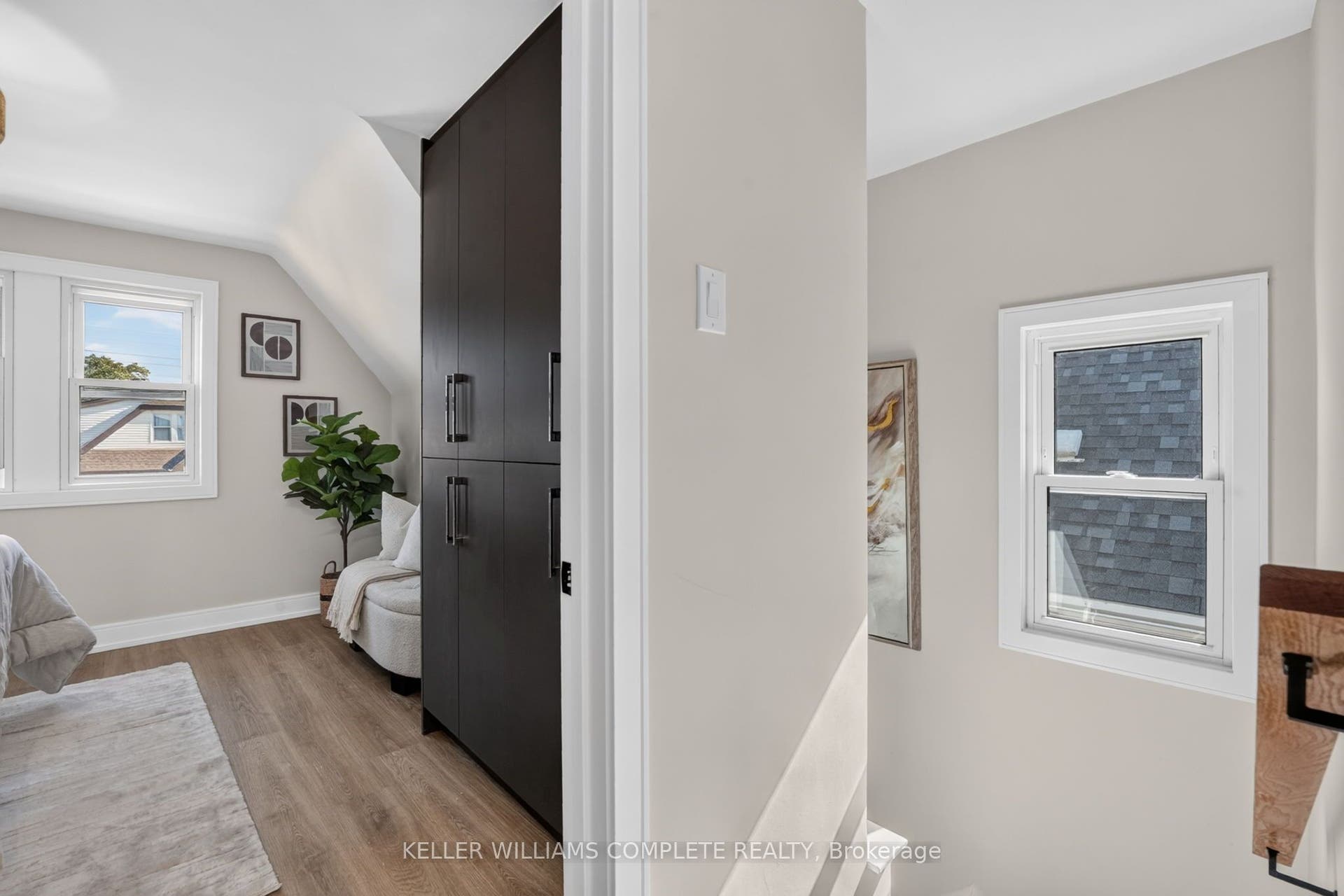 215 PALING Avenue, Hamilton, Hamilton ON L8H 5J6