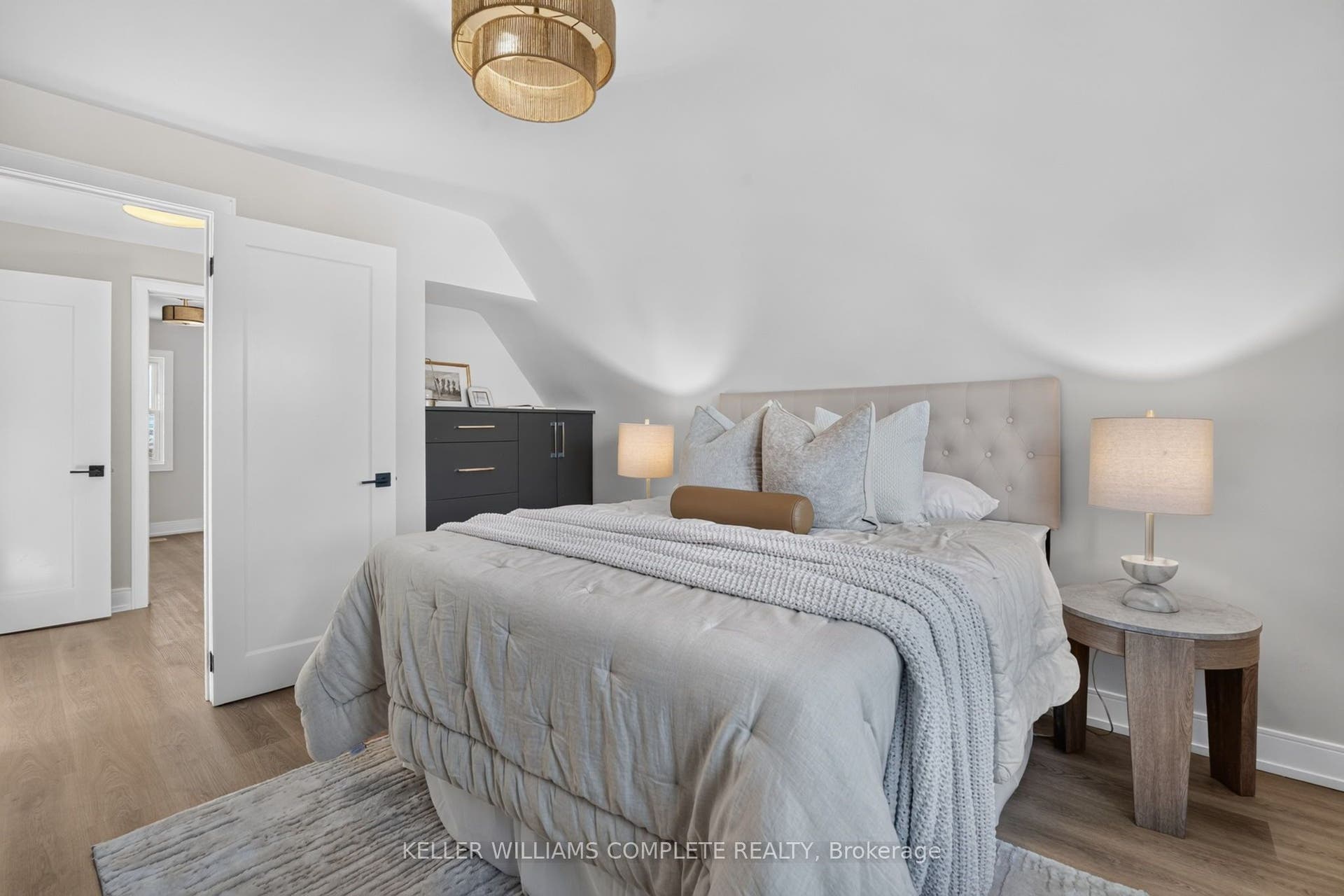 215 PALING Avenue, Hamilton, Hamilton ON L8H 5J6