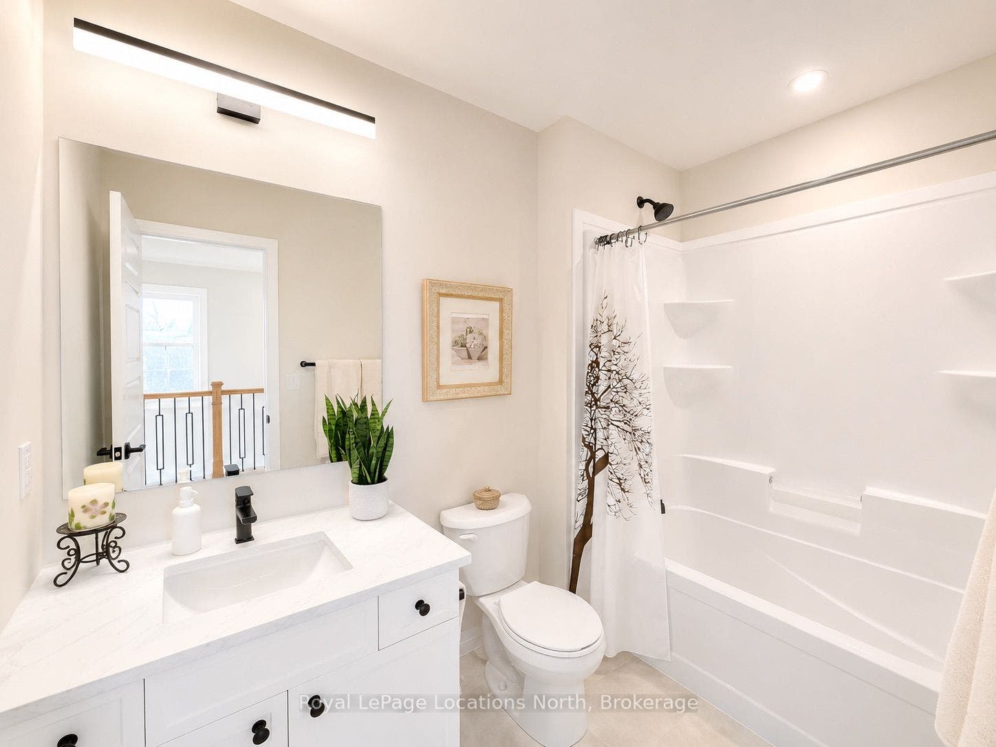 2nd Floor Bathroom