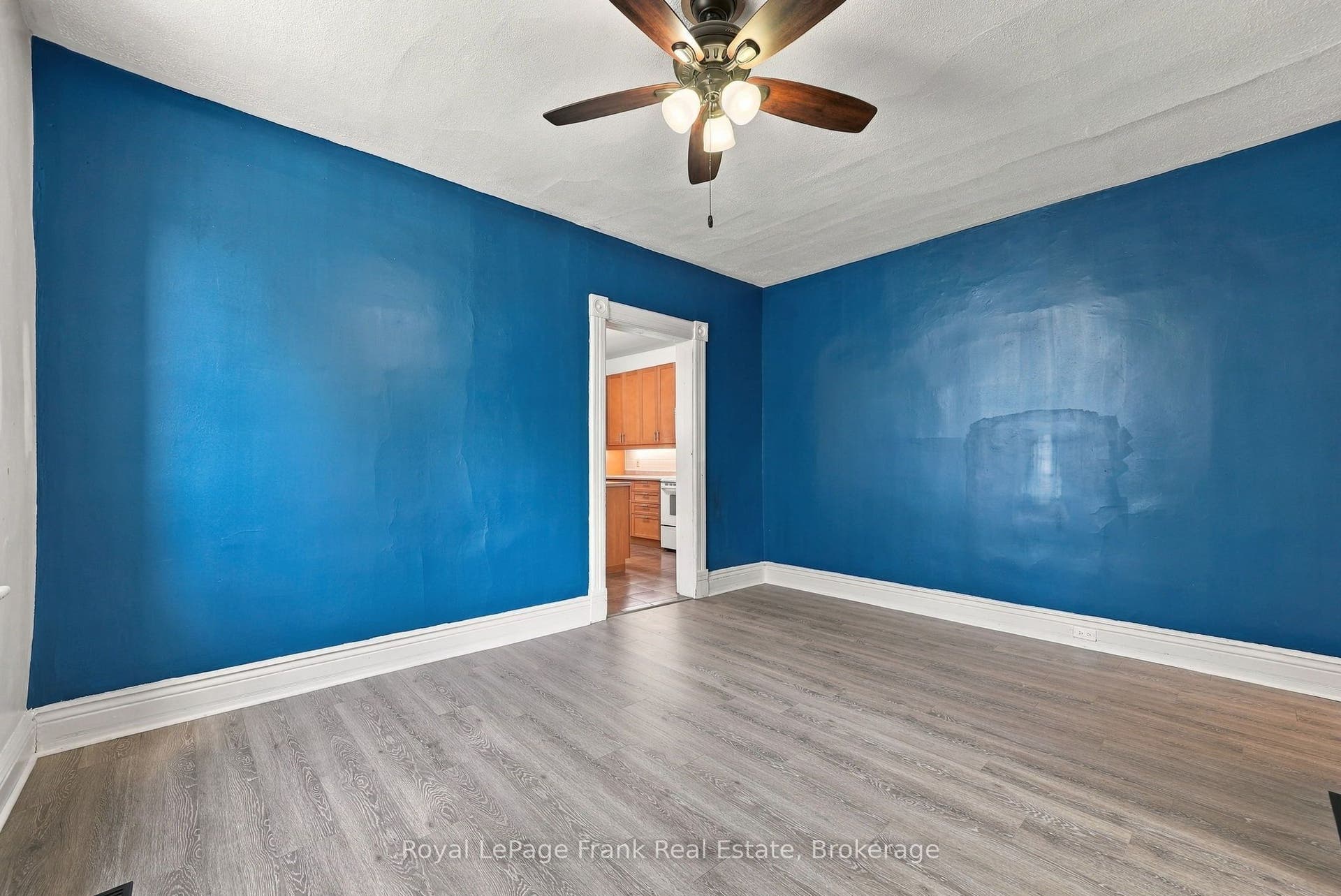 492 Hopkins Avenue, Peterborough, Peterborough ON K9H 2R8