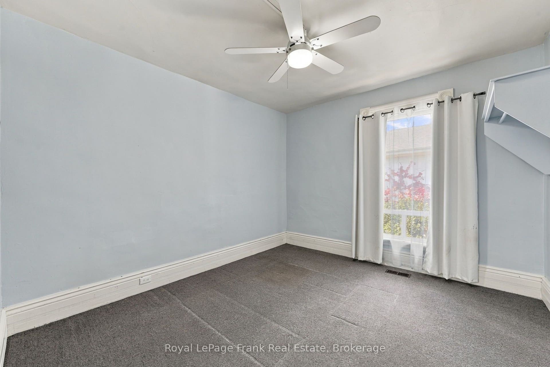 492 Hopkins Avenue, Peterborough, Peterborough ON K9H 2R8