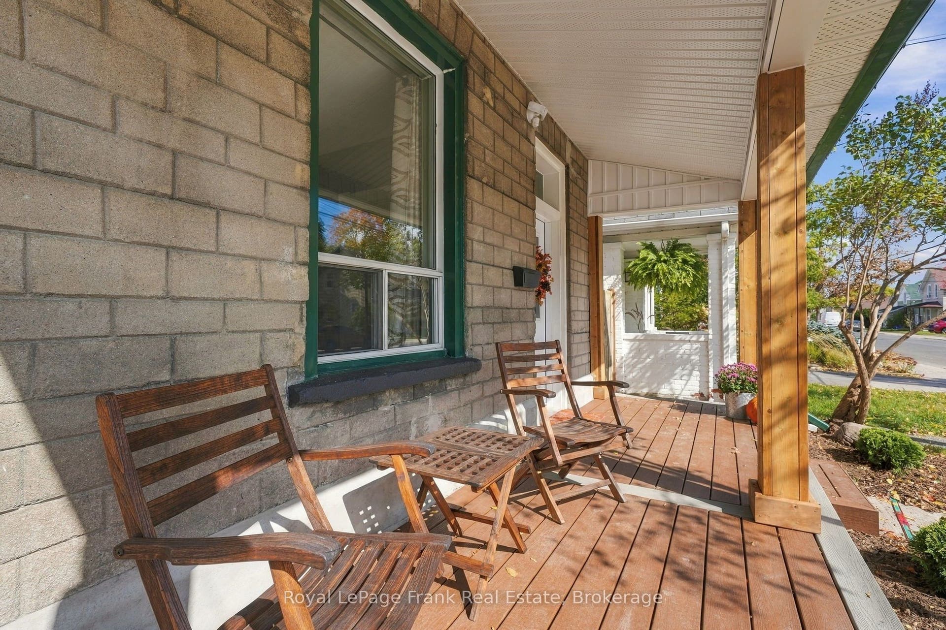 492 Hopkins Avenue, Peterborough, Peterborough ON K9H 2R8