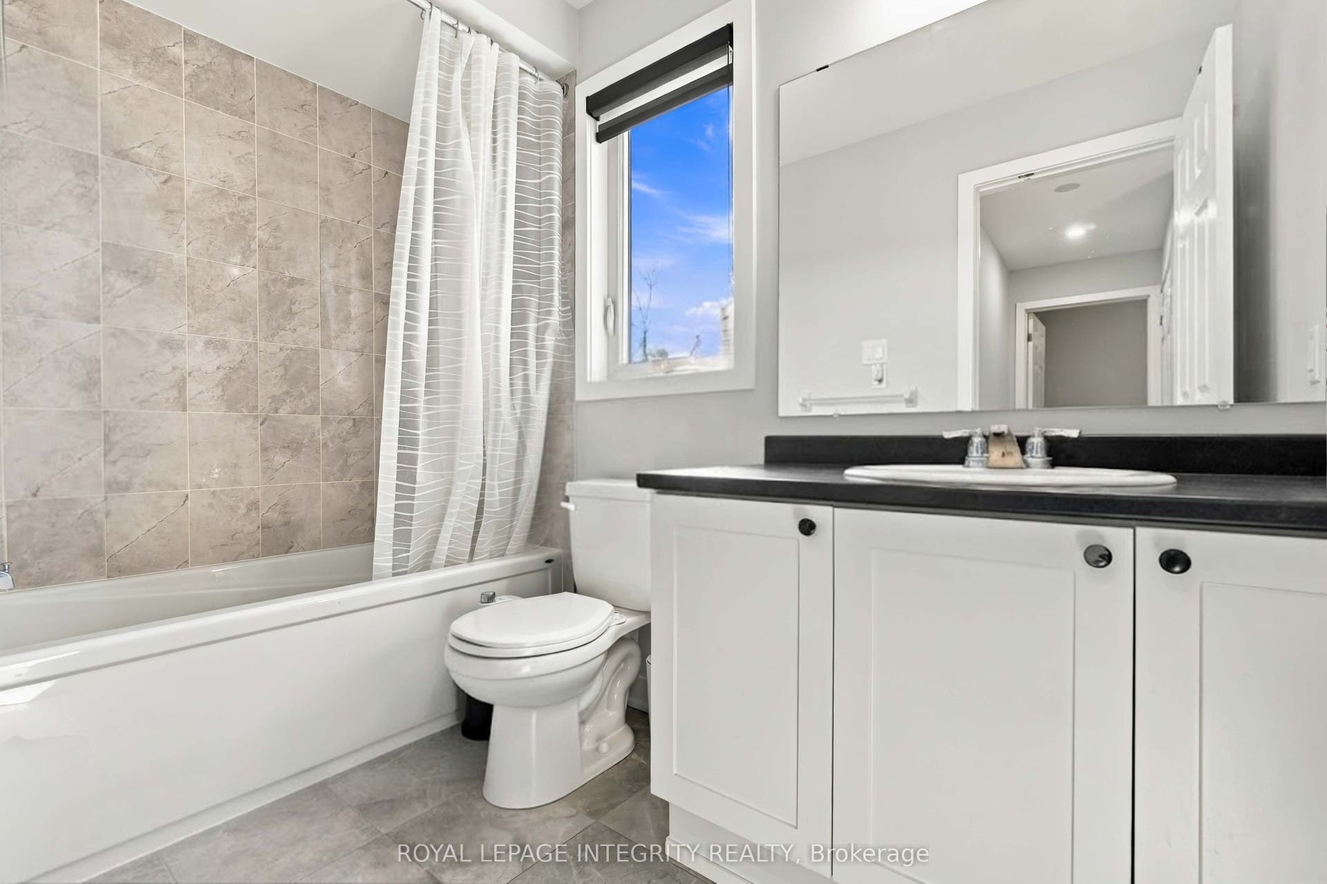 670 Quilter Row, Stittsville - Munster - Richmond, Ottawa ON K0A 2Z0 670 Quilter Row, Stittsville - Munster - Richmond, Ottawa ON K0A 2Z0