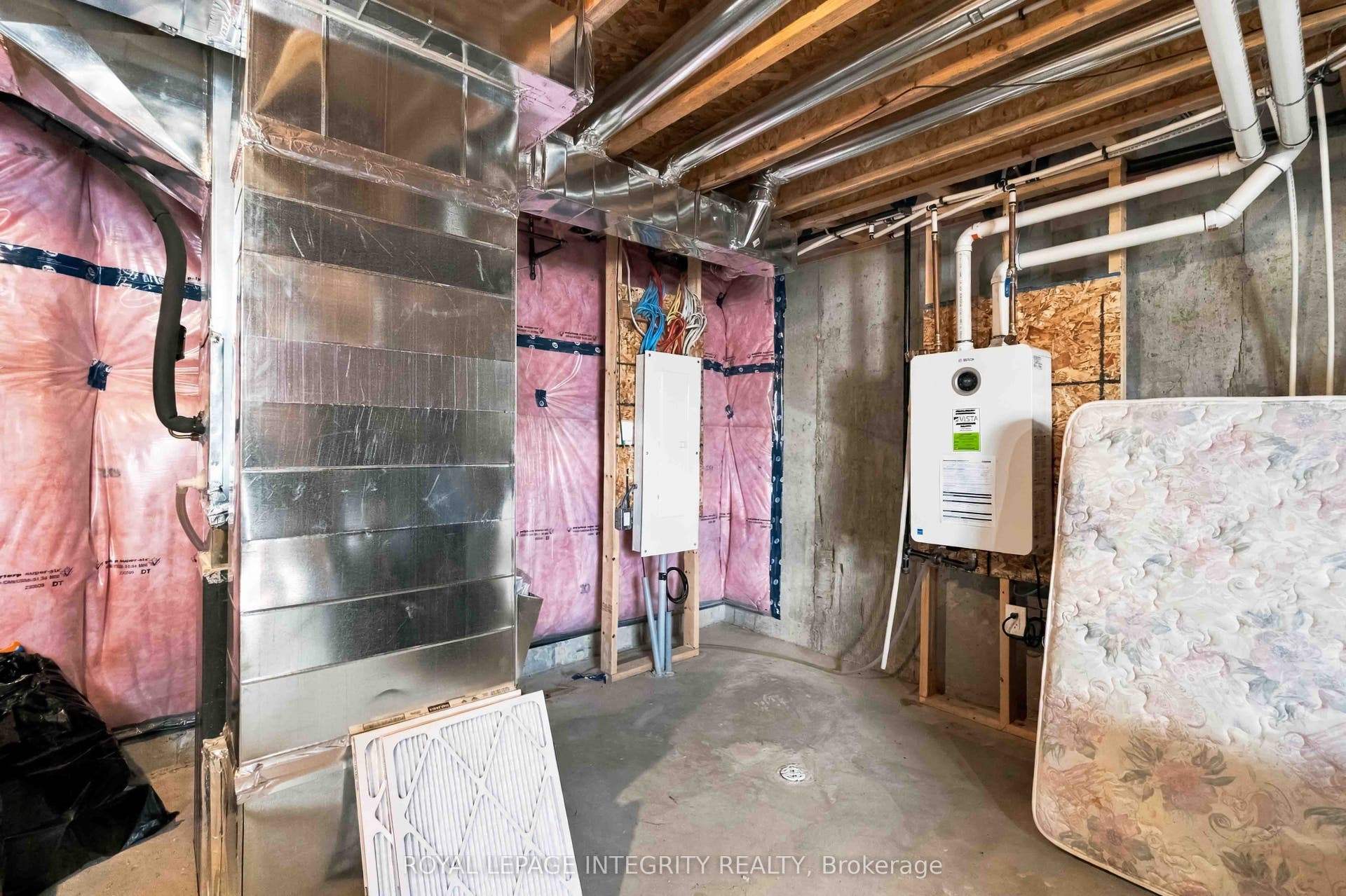 670 Quilter Row, Stittsville - Munster - Richmond, Ottawa ON K0A 2Z0 670 Quilter Row, Stittsville - Munster - Richmond, Ottawa ON K0A 2Z0