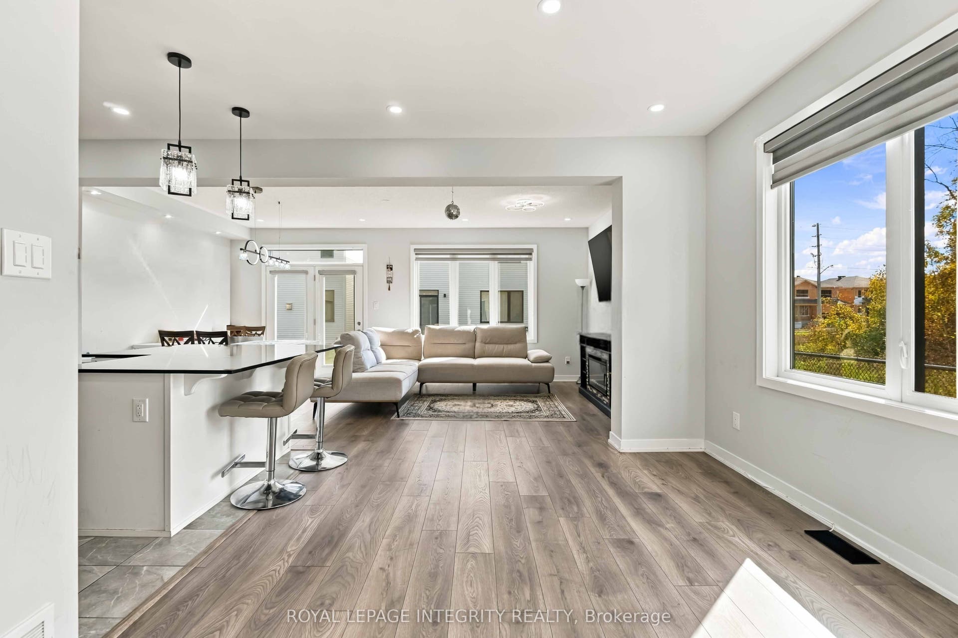 670 Quilter Row, Stittsville - Munster - Richmond, Ottawa ON K0A 2Z0 670 Quilter Row, Stittsville - Munster - Richmond, Ottawa ON K0A 2Z0