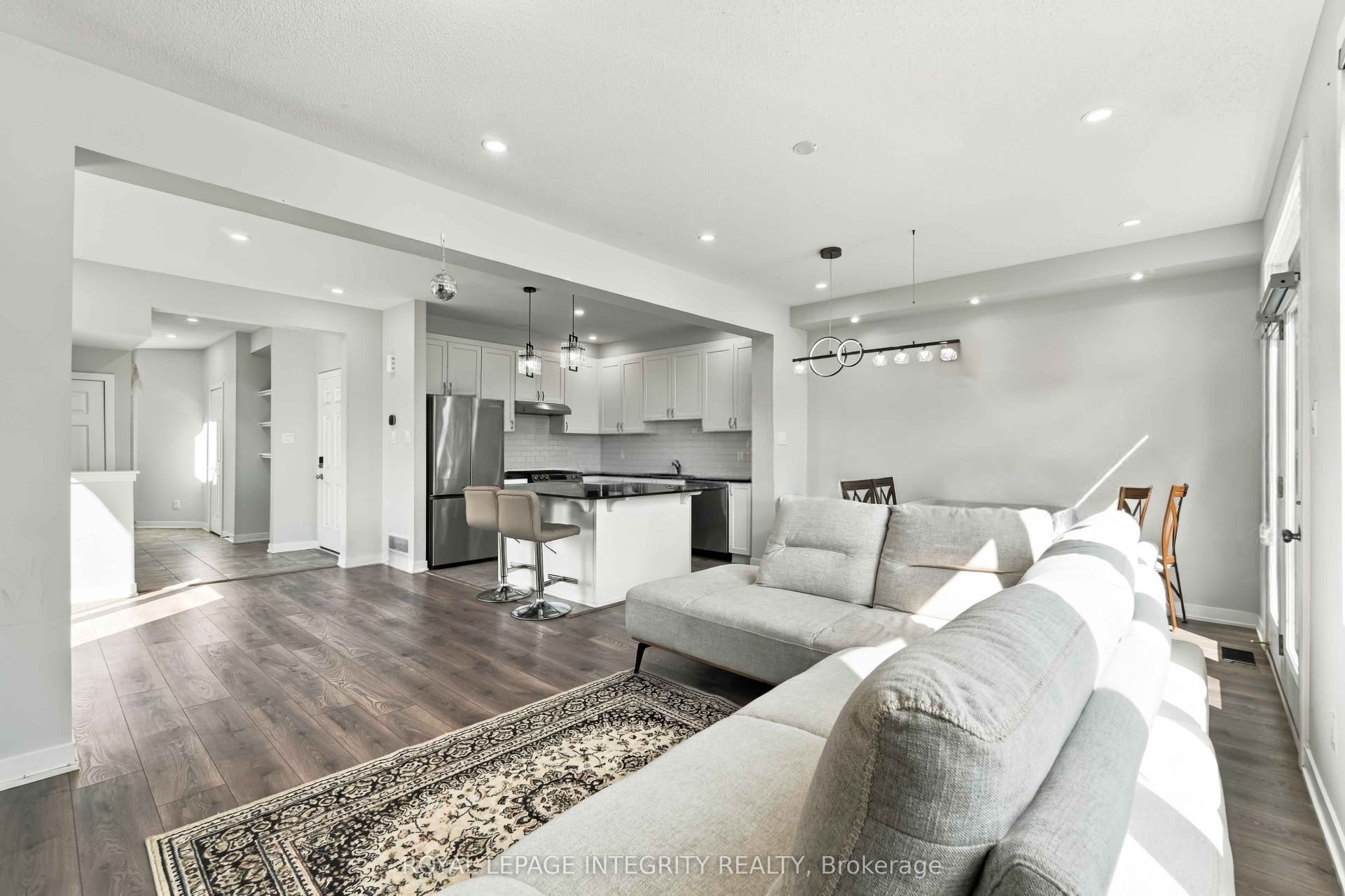 670 Quilter Row, Stittsville - Munster - Richmond, Ottawa ON K0A 2Z0 670 Quilter Row, Stittsville - Munster - Richmond, Ottawa ON K0A 2Z0