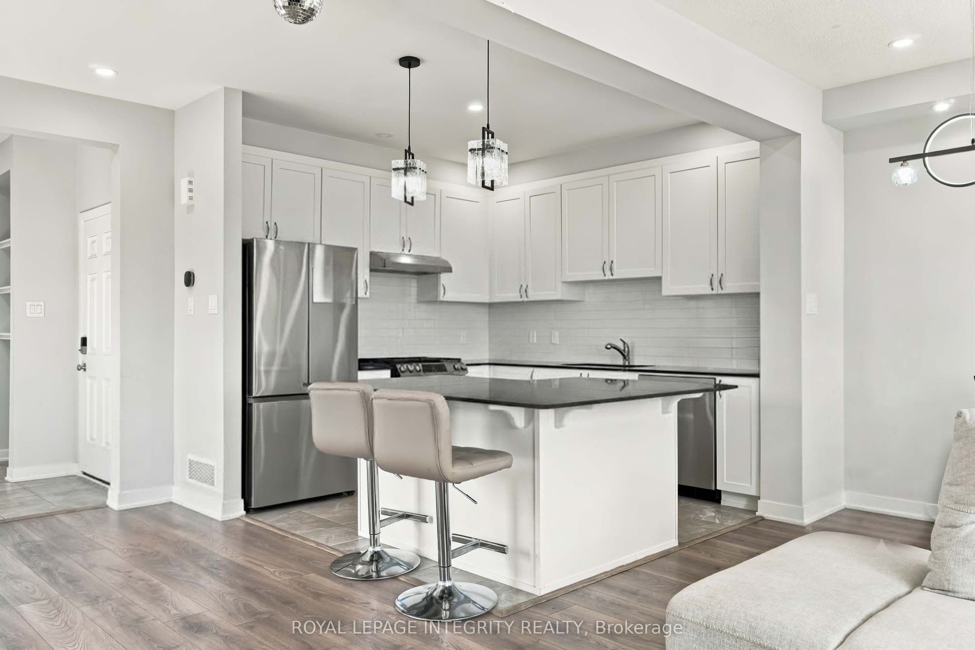 670 Quilter Row, Stittsville - Munster - Richmond, Ottawa ON K0A 2Z0 670 Quilter Row, Stittsville - Munster - Richmond, Ottawa ON K0A 2Z0
