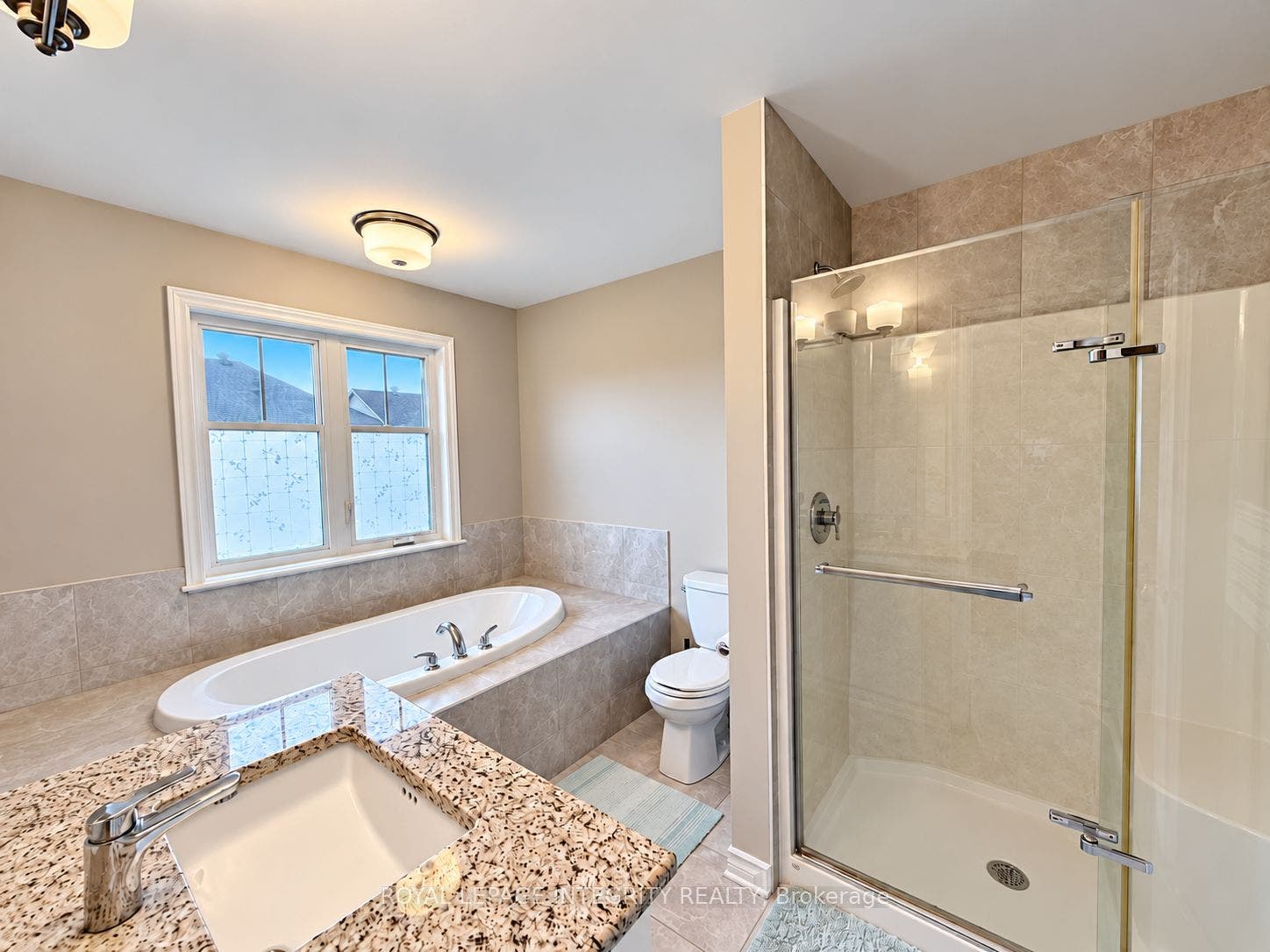 383 Warmstone Drive, Stittsville - Munster - Richmond, Ottawa ON K2S 0W5 383 Warmstone Drive, Stittsville - Munster - Richmond, Ottawa ON K2S 0W5