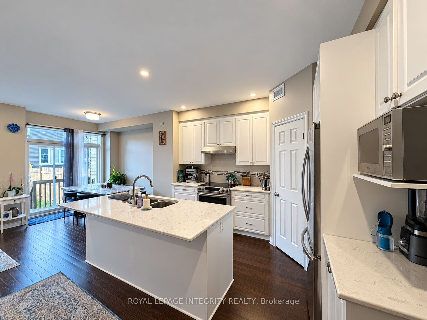 383 Warmstone Drive, Stittsville - Munster - Richmond, Ottawa ON K2S 0W5 383 Warmstone Drive, Stittsville - Munster - Richmond, Ottawa ON K2S 0W5