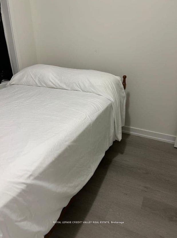 160 Densmore Road S, #1603, Cobourg, Northumberland ON K9A 4J9 160 Densmore Road S, #1603, Cobourg, Northumberland ON K9A 4J9