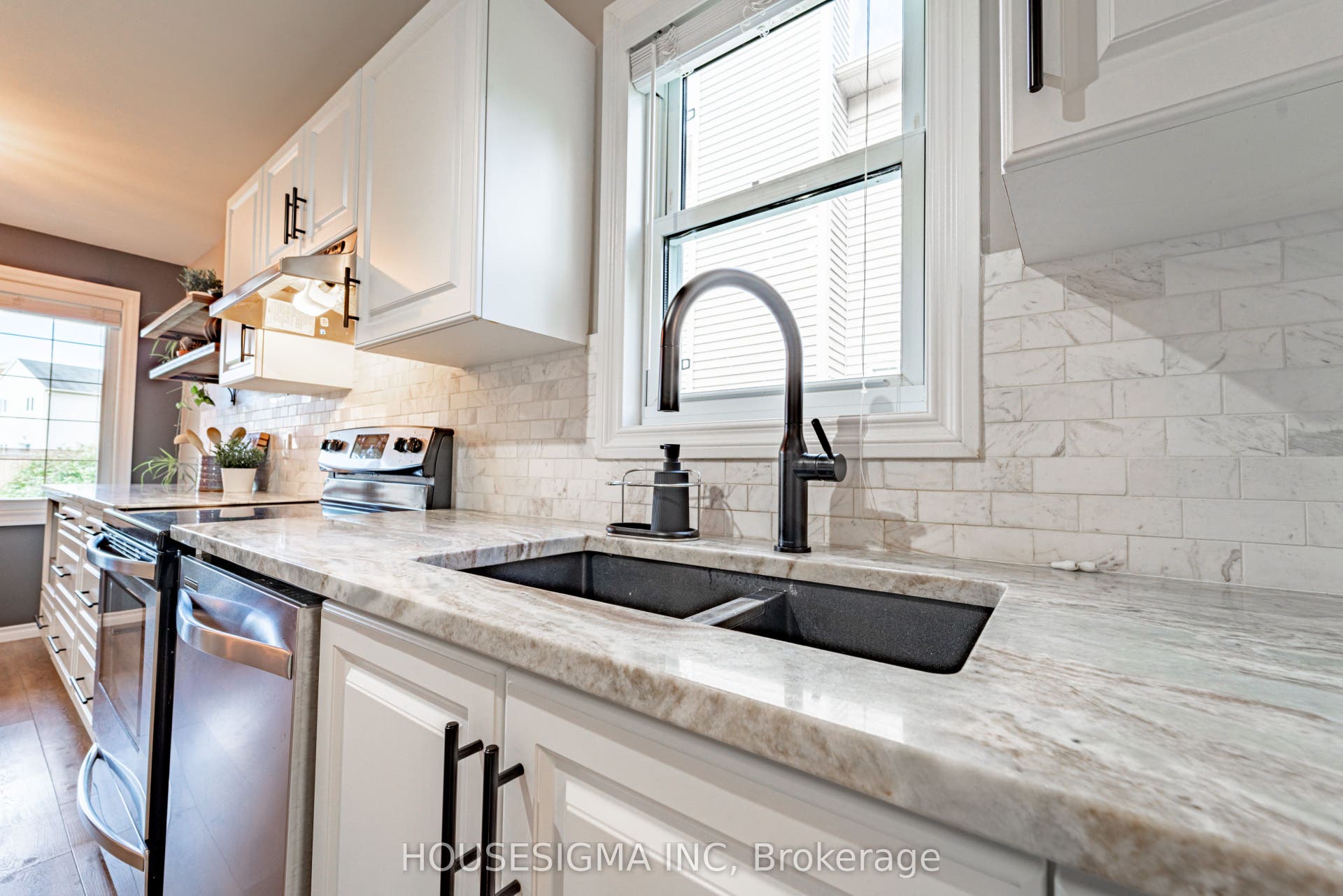 247 Mceachern Crescent, Orleans - Cumberland And Area, Ottawa ON K1E 3K6