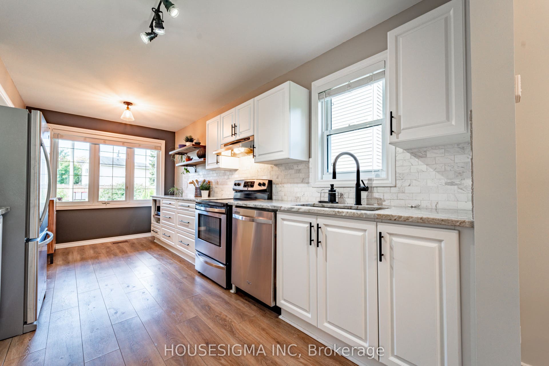 247 Mceachern Crescent, Orleans - Cumberland And Area, Ottawa ON K1E 3K6