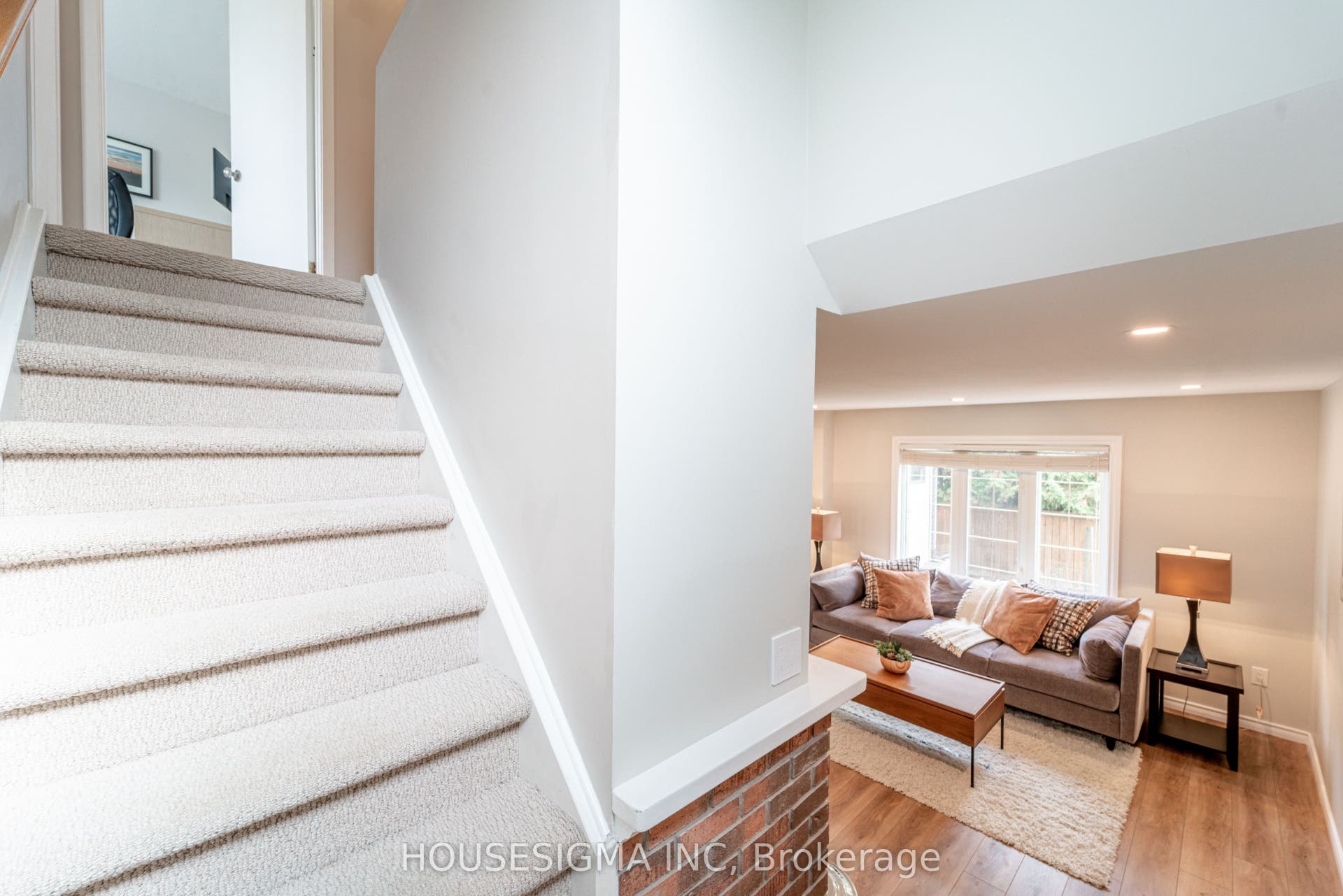 247 Mceachern Crescent, Orleans - Cumberland And Area, Ottawa ON K1E 3K6