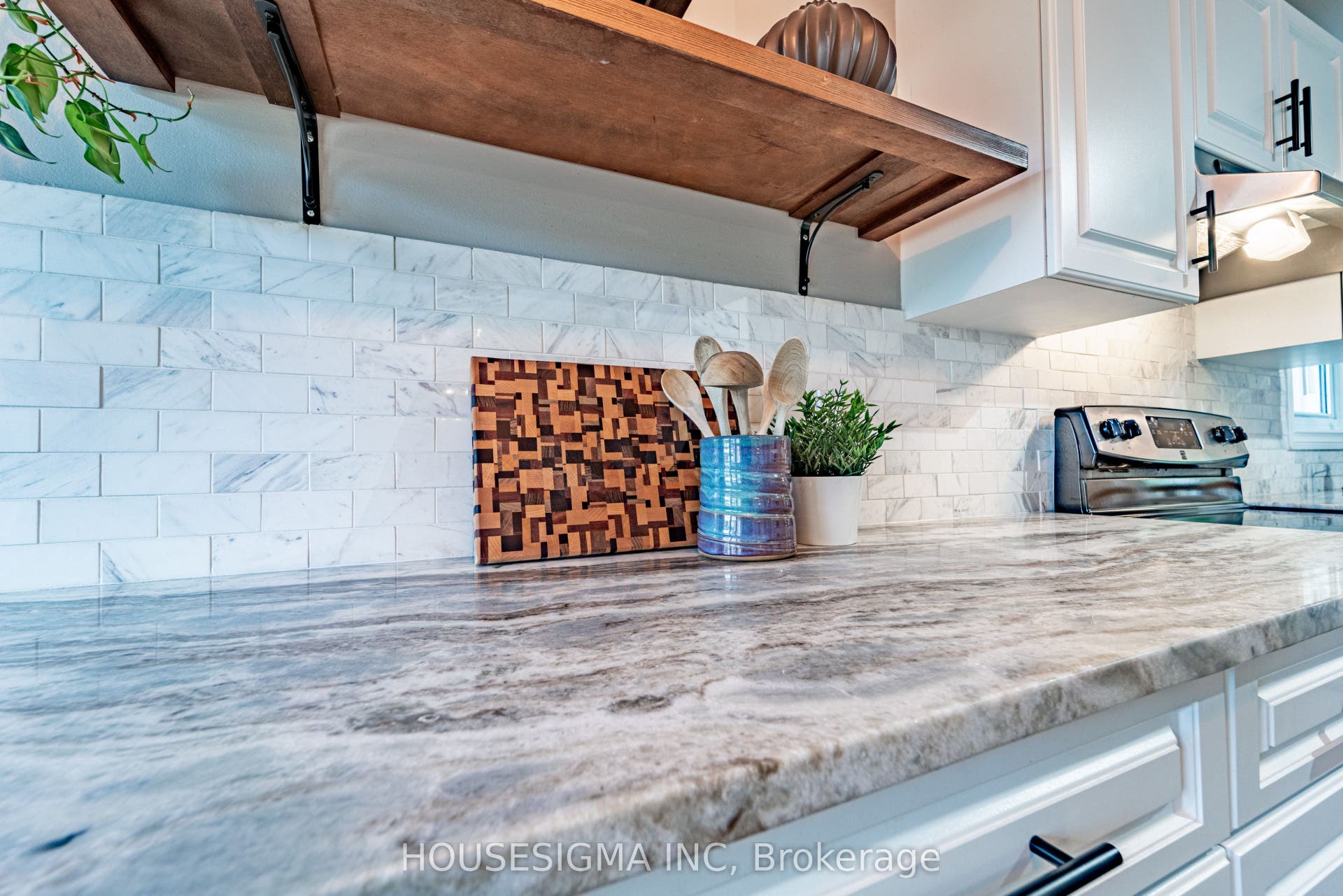 247 Mceachern Crescent, Orleans - Cumberland And Area, Ottawa ON K1E 3K6