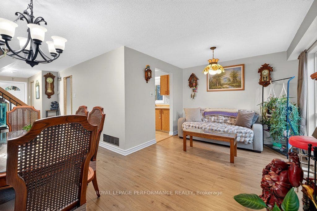 6816 Bilberry Drive, #93, Orleans - Convent Glen And Area, Ottawa ON K1C 3R4 6816 Bilberry Drive, #93, Orleans - Convent Glen And Area, Ottawa ON K1C 3R4