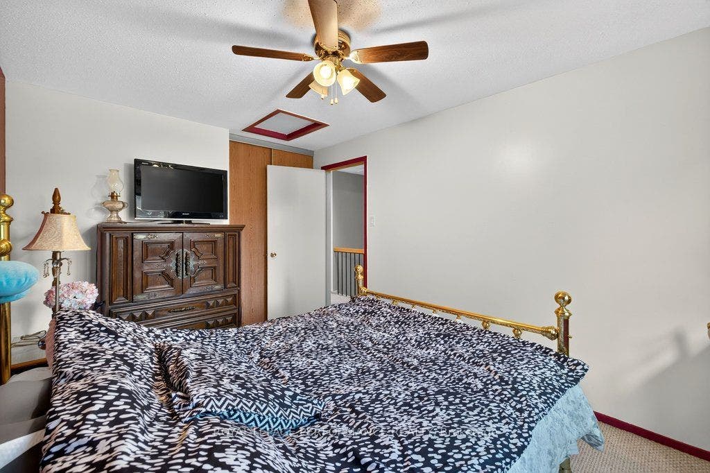 6816 Bilberry Drive, #93, Orleans - Convent Glen And Area, Ottawa ON K1C 3R4 Third bedroom