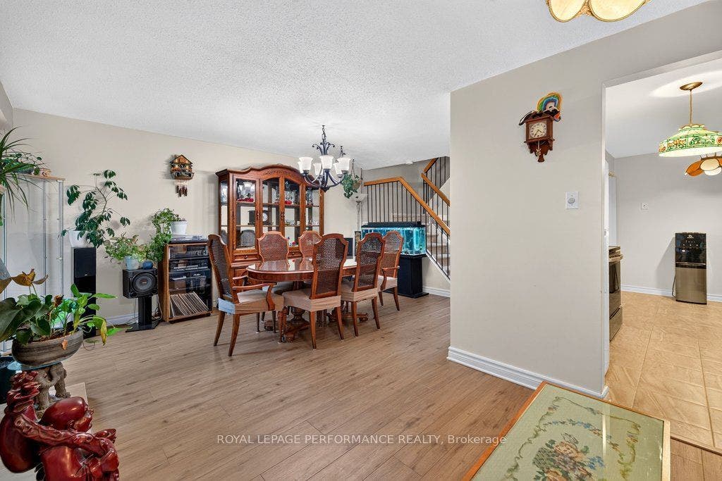 6816 Bilberry Drive, #93, Orleans - Convent Glen And Area, Ottawa ON K1C 3R4 6816 Bilberry Drive, #93, Orleans - Convent Glen And Area, Ottawa ON K1C 3R4