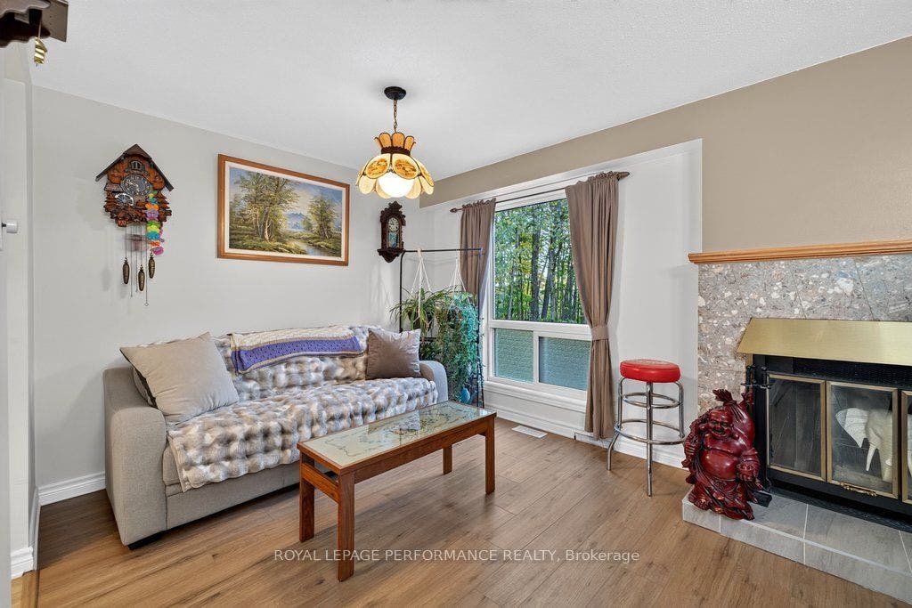 6816 Bilberry Drive, #93, Orleans - Convent Glen And Area, Ottawa ON K1C 3R4 6816 Bilberry Drive, #93, Orleans - Convent Glen And Area, Ottawa ON K1C 3R4