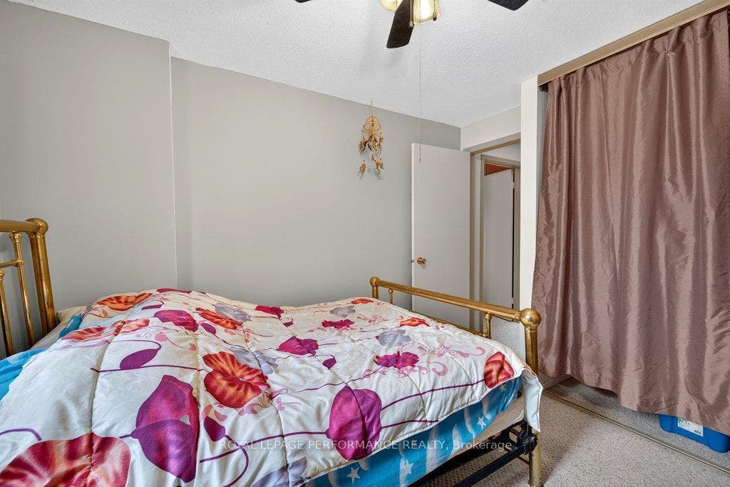 6816 Bilberry Drive, #93, Orleans - Convent Glen And Area, Ottawa ON K1C 3R4 Second bedroom
