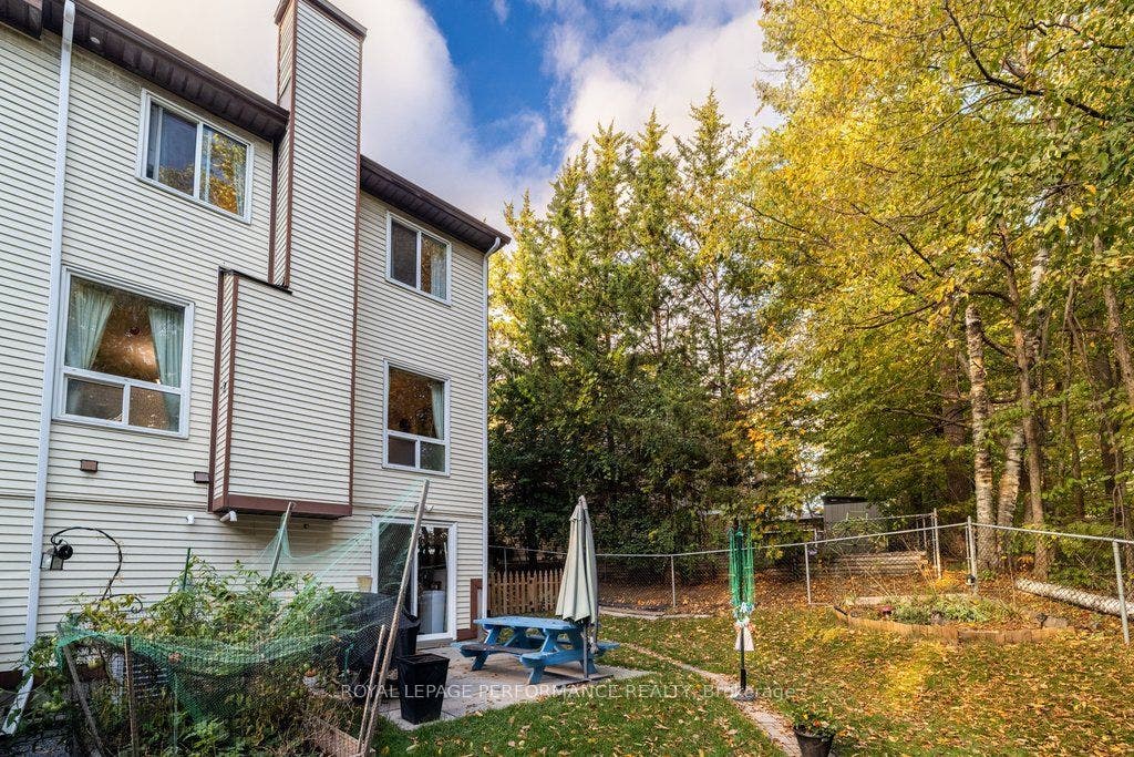 6816 Bilberry Drive, #93, Orleans - Convent Glen And Area, Ottawa ON K1C 3R4 6816 Bilberry Drive, #93, Orleans - Convent Glen And Area, Ottawa ON K1C 3R4