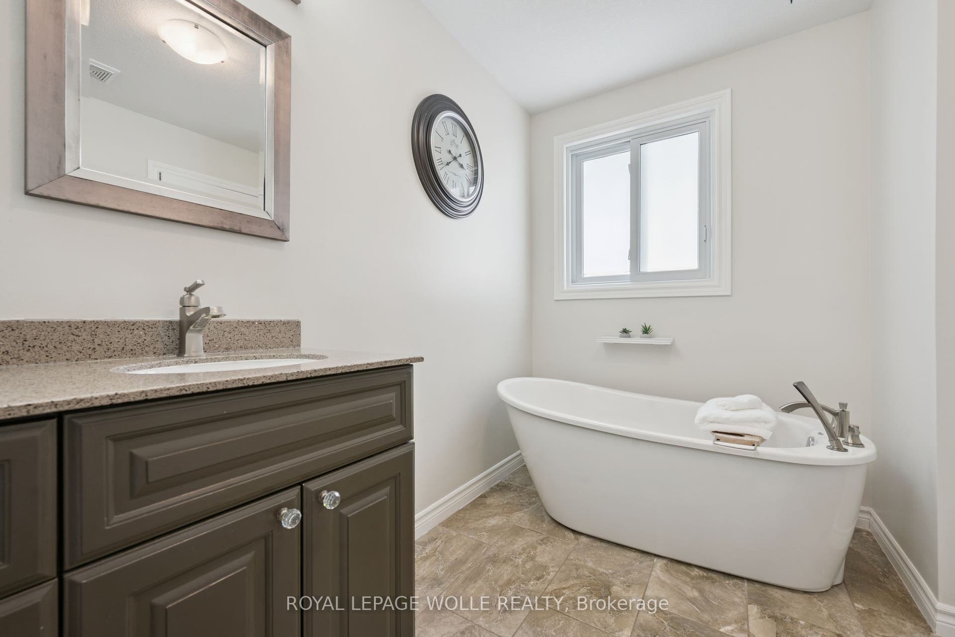 258 Dearborn Boulevard, Waterloo, Waterloo ON N2J 4Y6