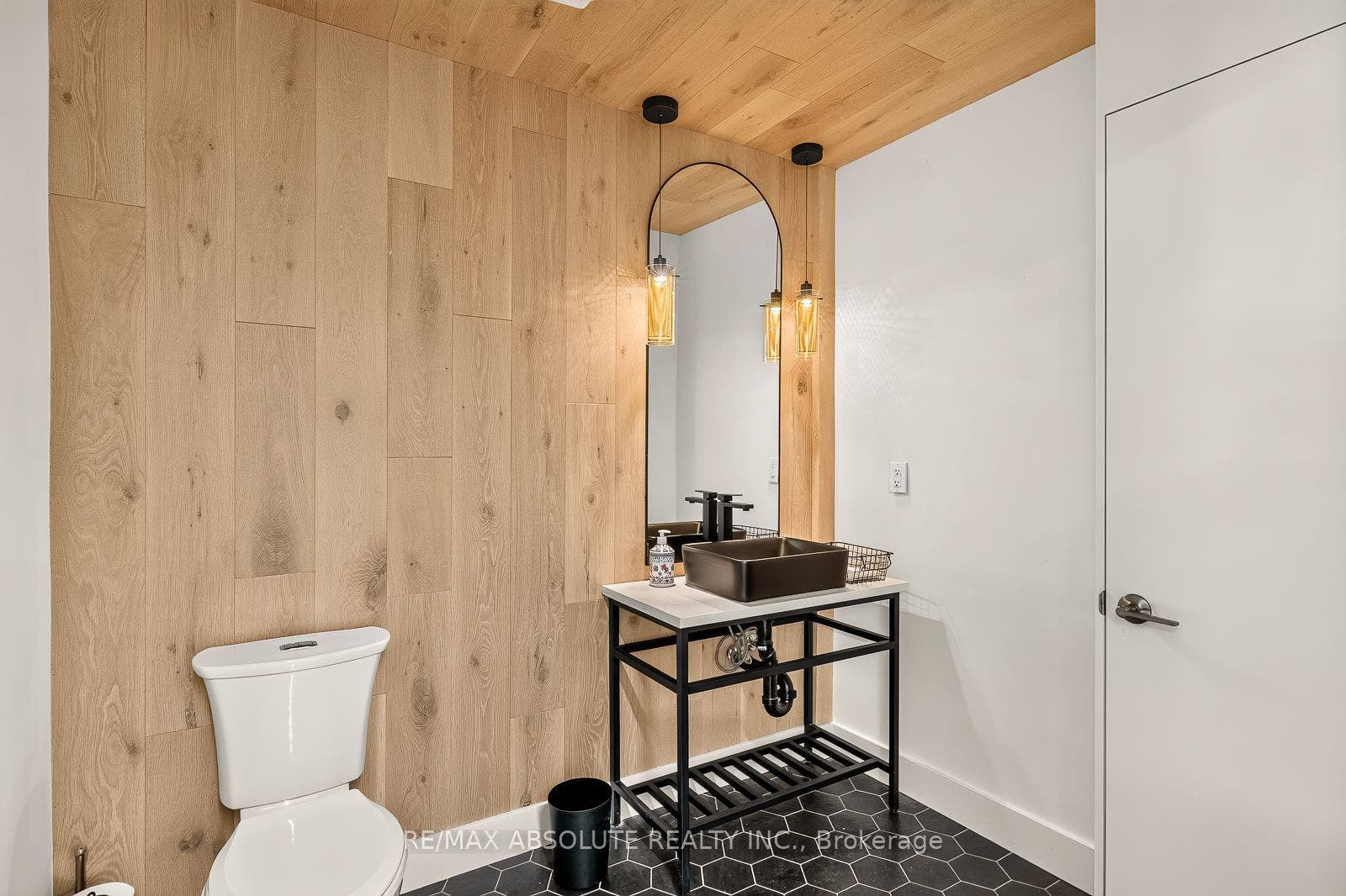 1300 Main Street, #104/105, Stittsville - Munster - Richmond, Ottawa ON K2S 0V1