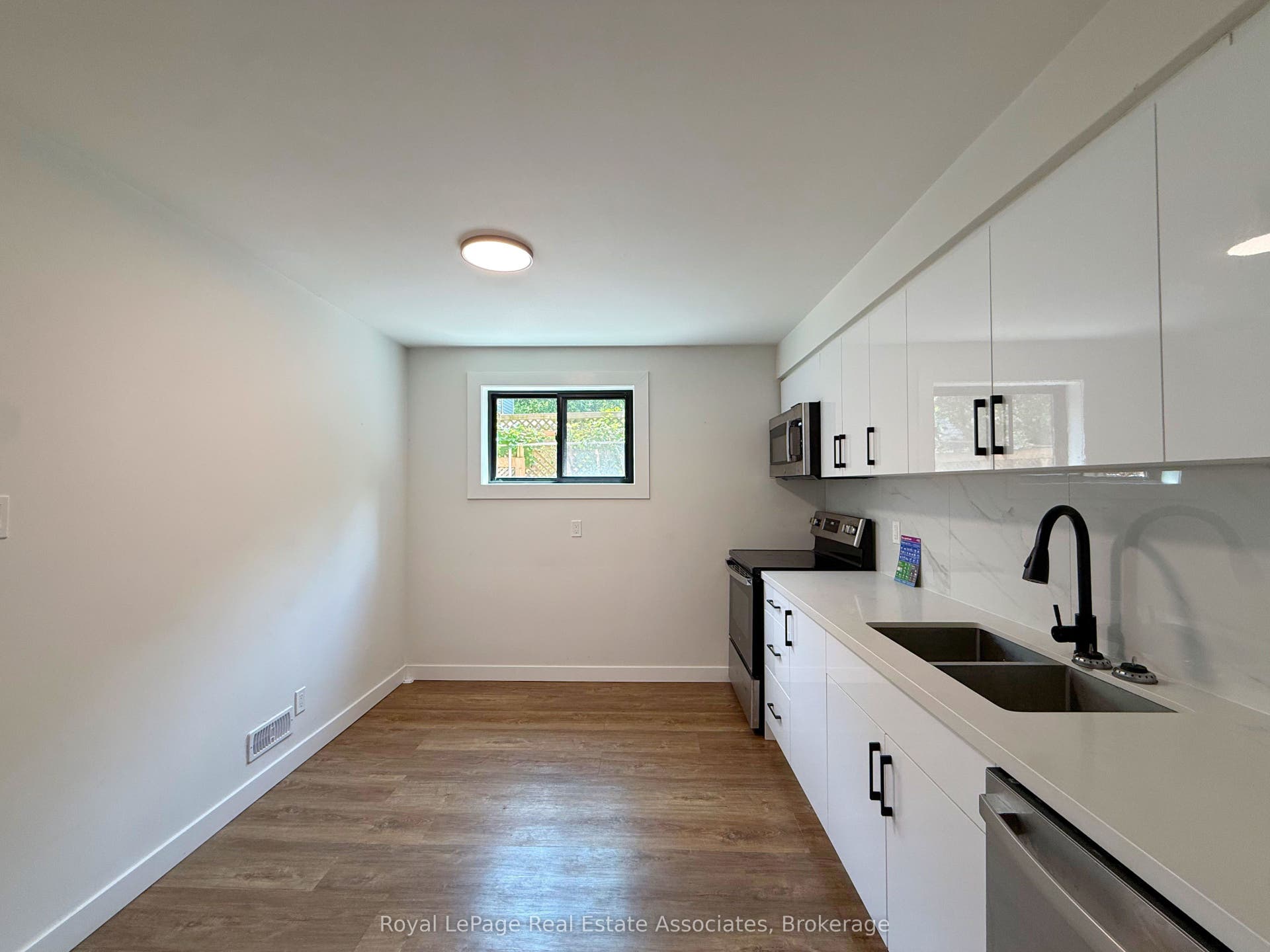 171 Huron Street, #2, Guelph, Wellington ON N1E 5L9