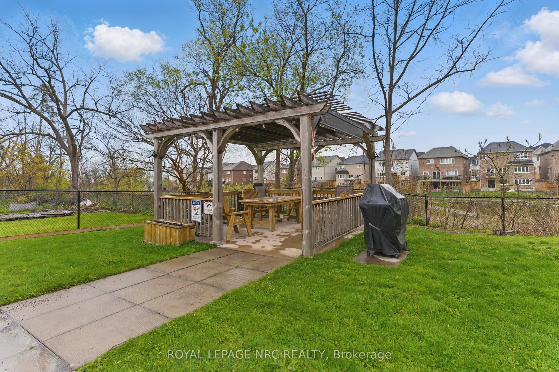 4209 Hixon Street, #113, Lincoln, Niagara ON L3J 0K2
