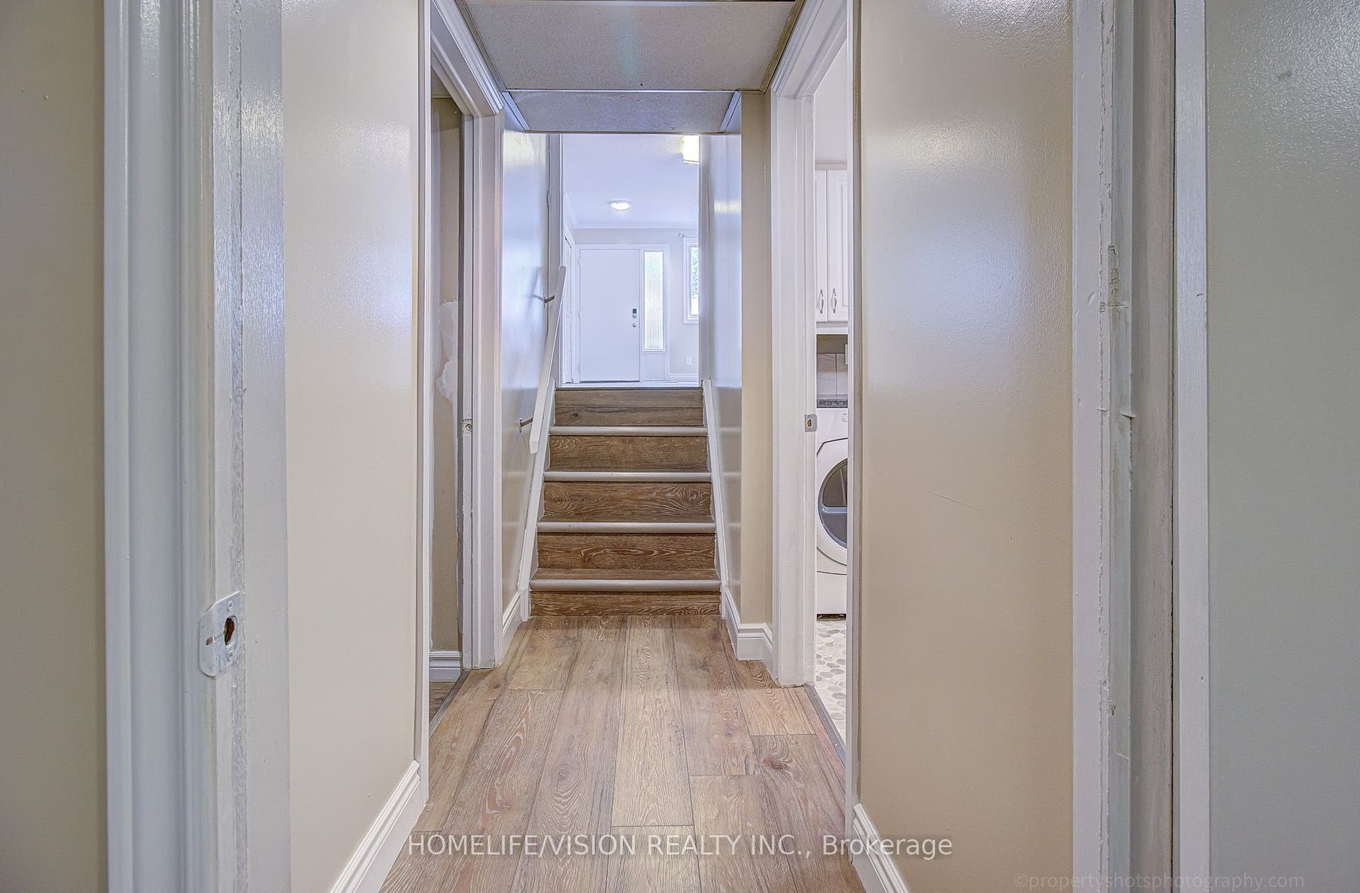 25 Radcliffe Drive, Kitchener, Waterloo ON N2E 2G3