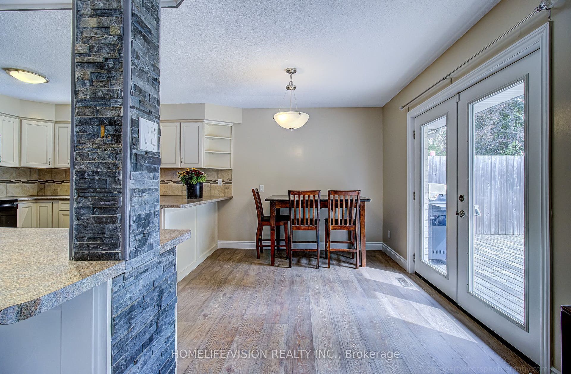 25 Radcliffe Drive, Kitchener, Waterloo ON N2E 2G3
