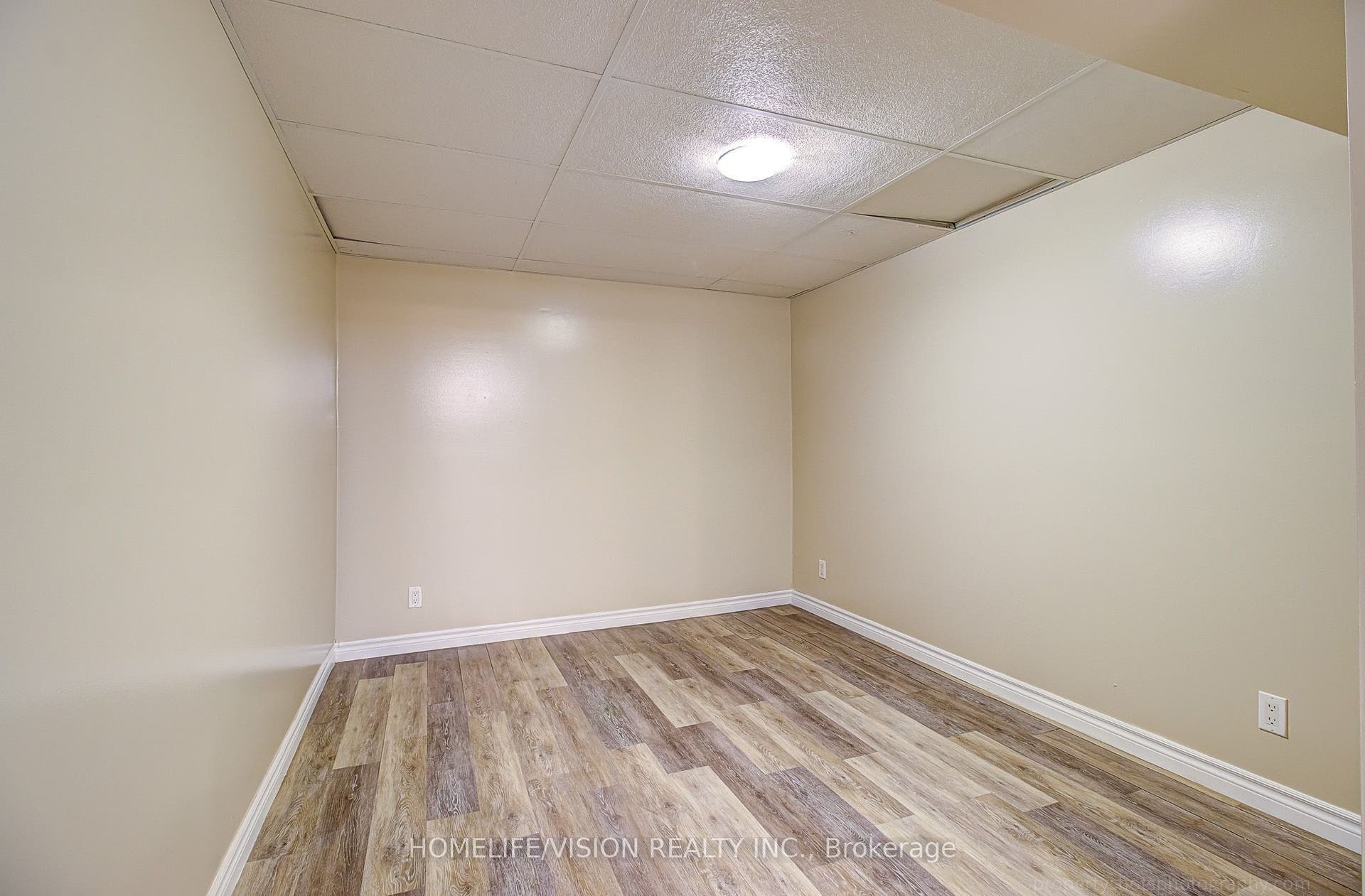 25 Radcliffe Drive, Kitchener, Waterloo ON N2E 2G3