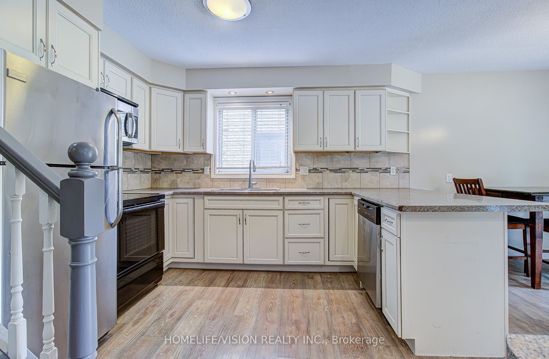 25 Radcliffe Drive, Kitchener, Waterloo ON N2E 2G3