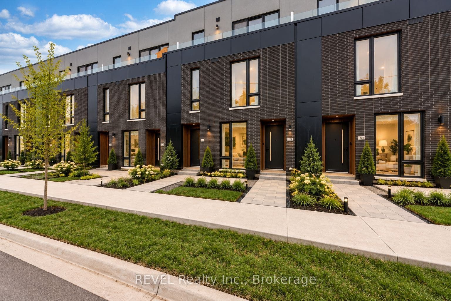 206 Ellis Street, Niagara Falls, St. Catharines, Niagara ON L2P 2G3