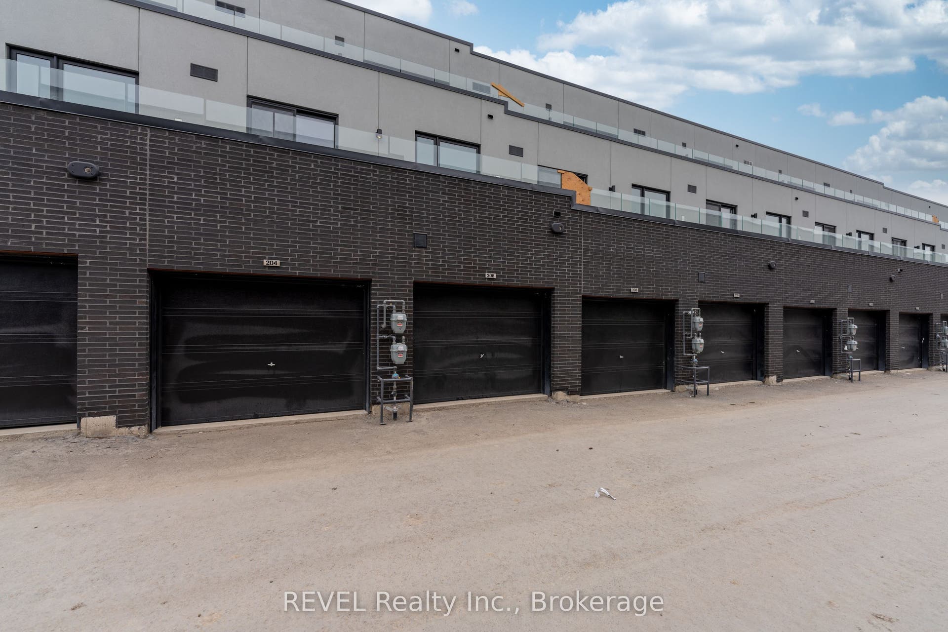 206 Ellis Street, Niagara Falls, St. Catharines, Niagara ON L2P 2G3