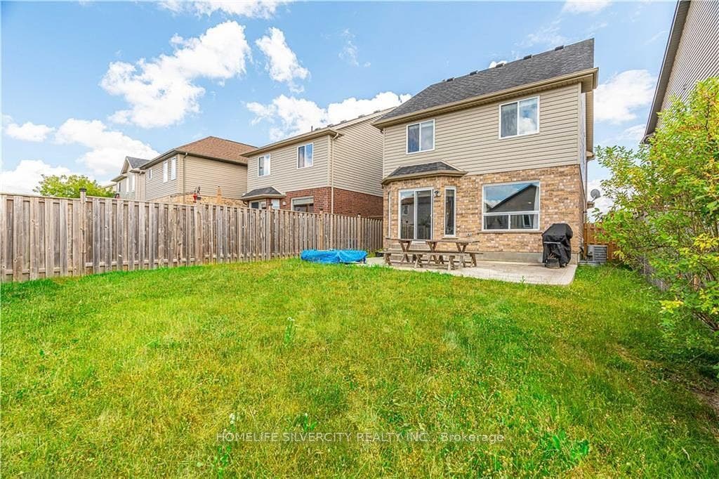 1248 North Wenige Drive, London North, Middlesex ON N5X 4P7