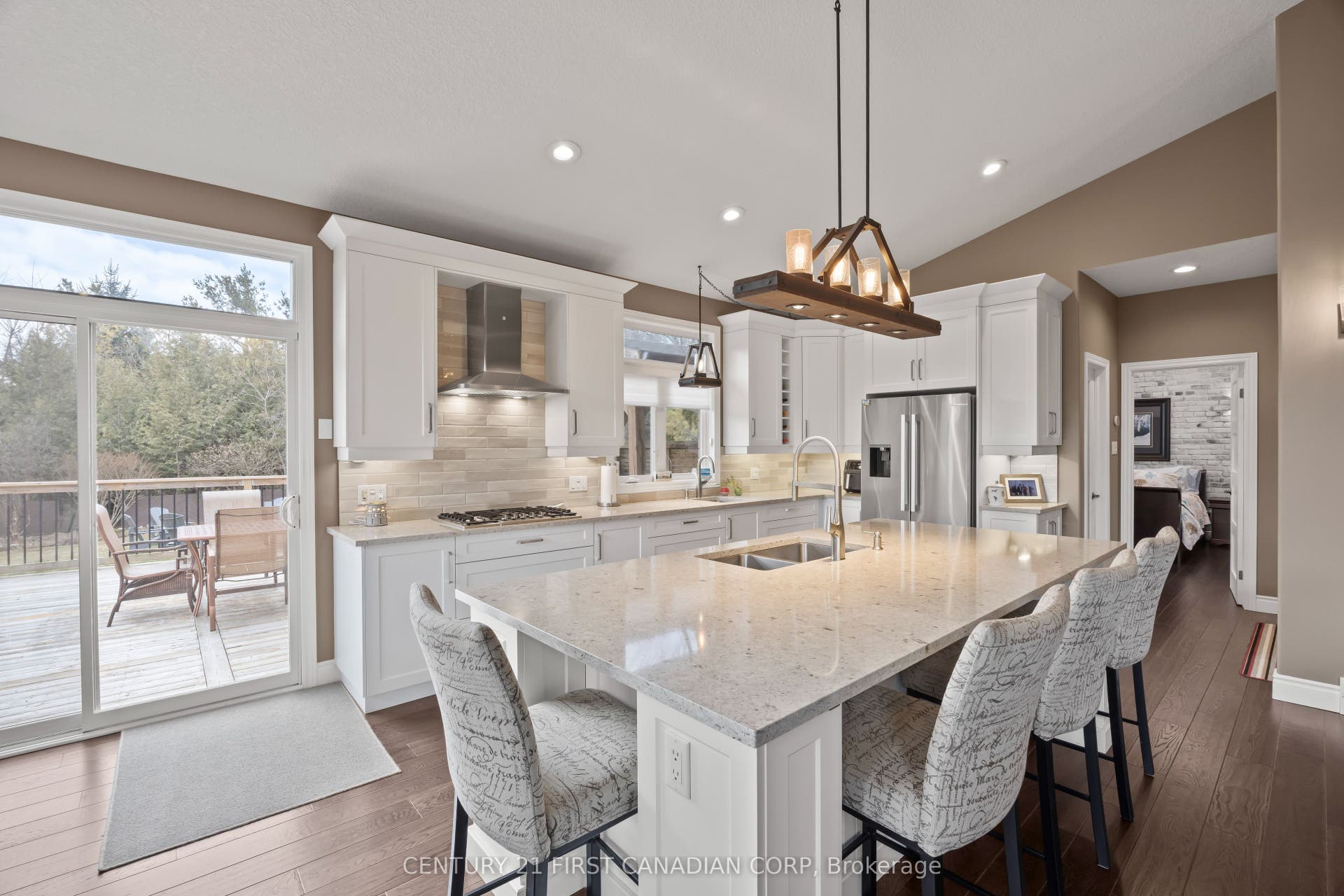 10159 Meadowlily Crescent, Lambton Shores, Lambton ON N0M 1T0