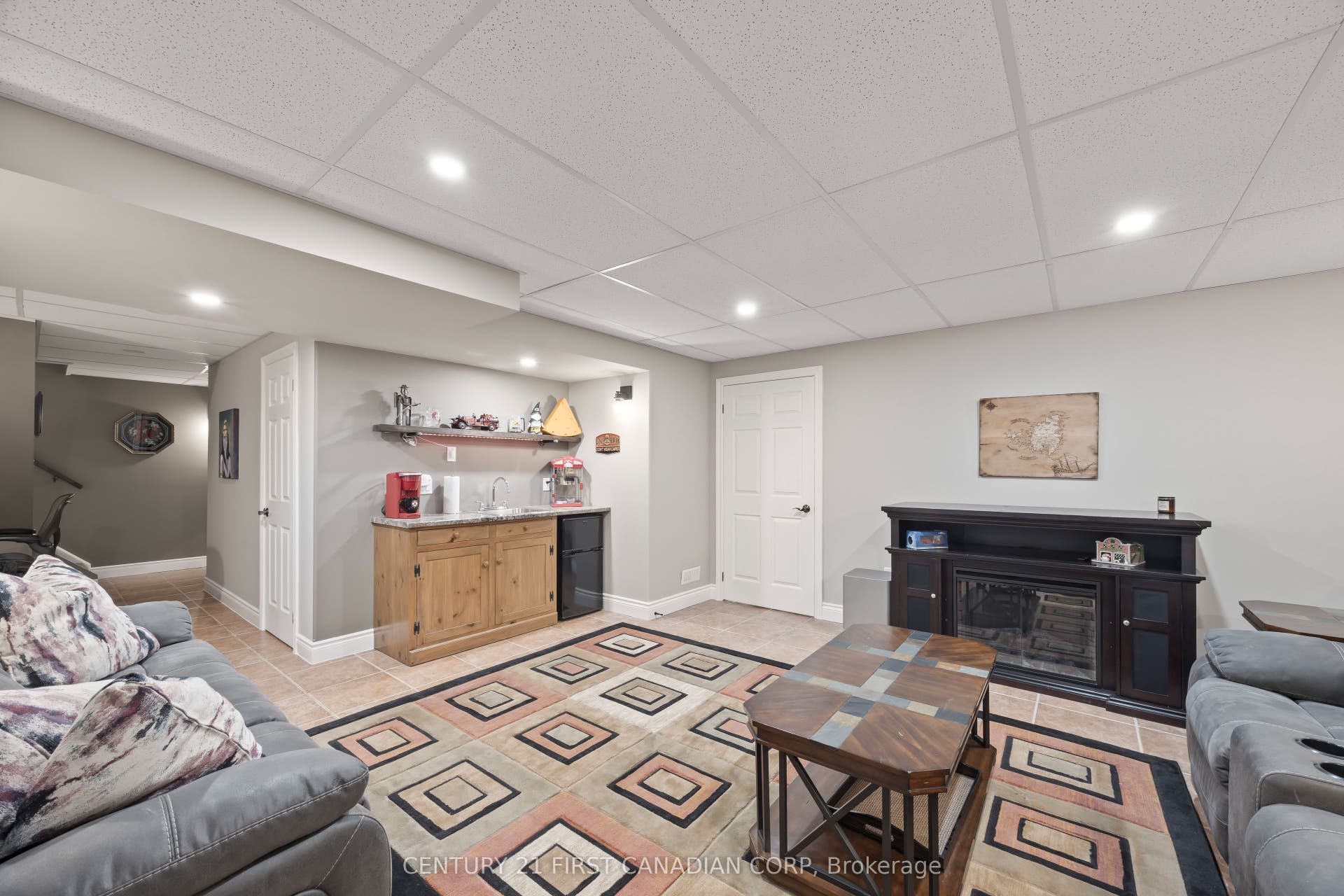 10159 Meadowlily Crescent, Lambton Shores, Lambton ON N0M 1T0
