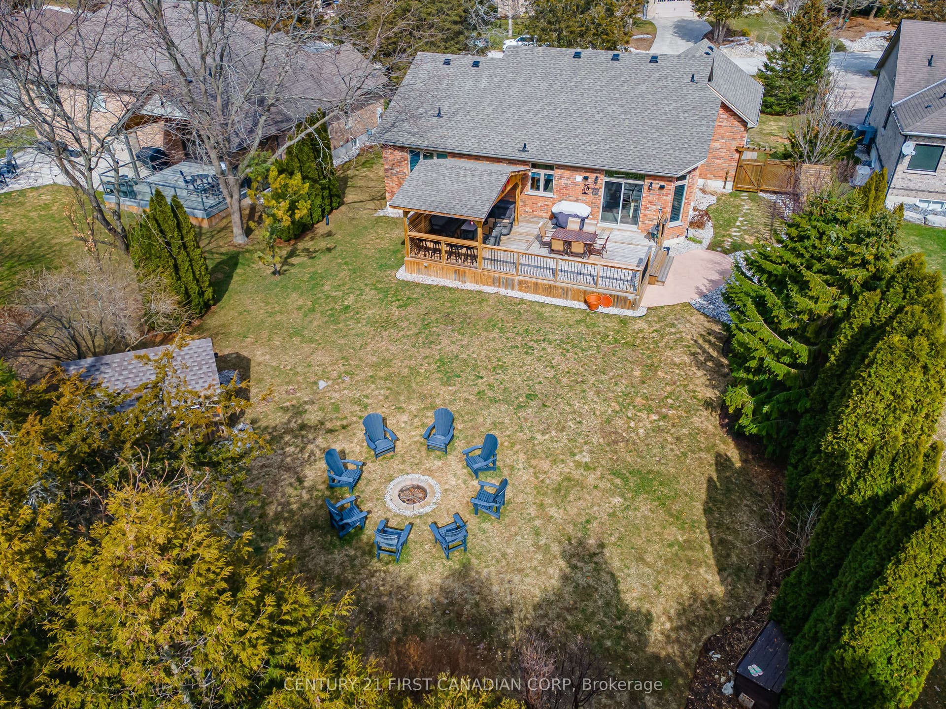 10159 Meadowlily Crescent, Lambton Shores, Lambton ON N0M 1T0